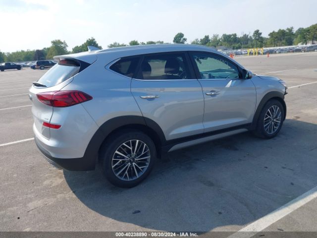 Photo 3 VIN: KM8J3CAL1MU395807 - HYUNDAI TUCSON 