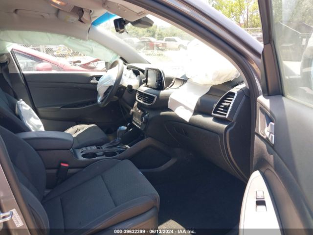 Photo 4 VIN: KM8J3CAL2KU840844 - HYUNDAI TUCSON 