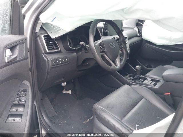 Photo 4 VIN: KM8J3CAL3LU177642 - HYUNDAI TUCSON 