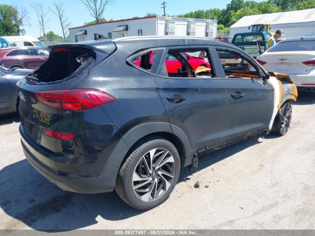 Photo 3 VIN: KM8J3CAL3MU322714 - HYUNDAI TUCSON 