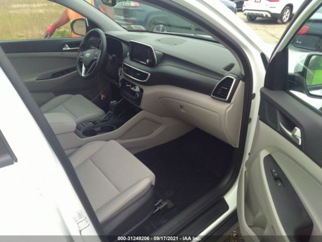 Photo 4 VIN: KM8J3CAL3MU406354 - HYUNDAI TUCSON 