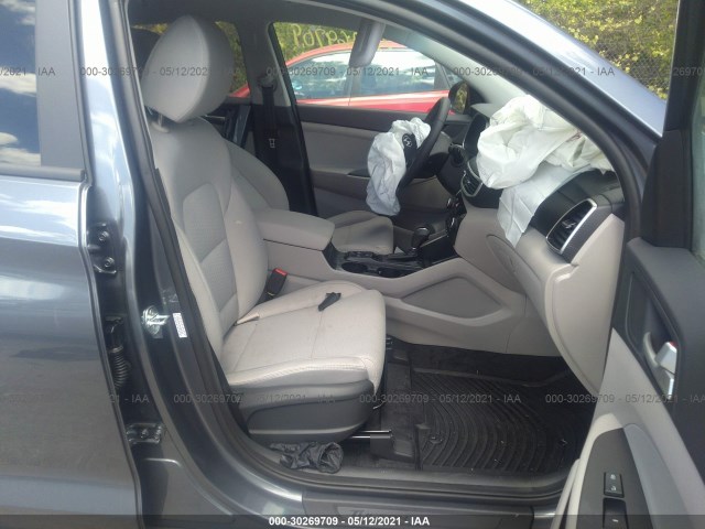 Photo 4 VIN: KM8J3CAL3MU409108 - HYUNDAI TUCSON 