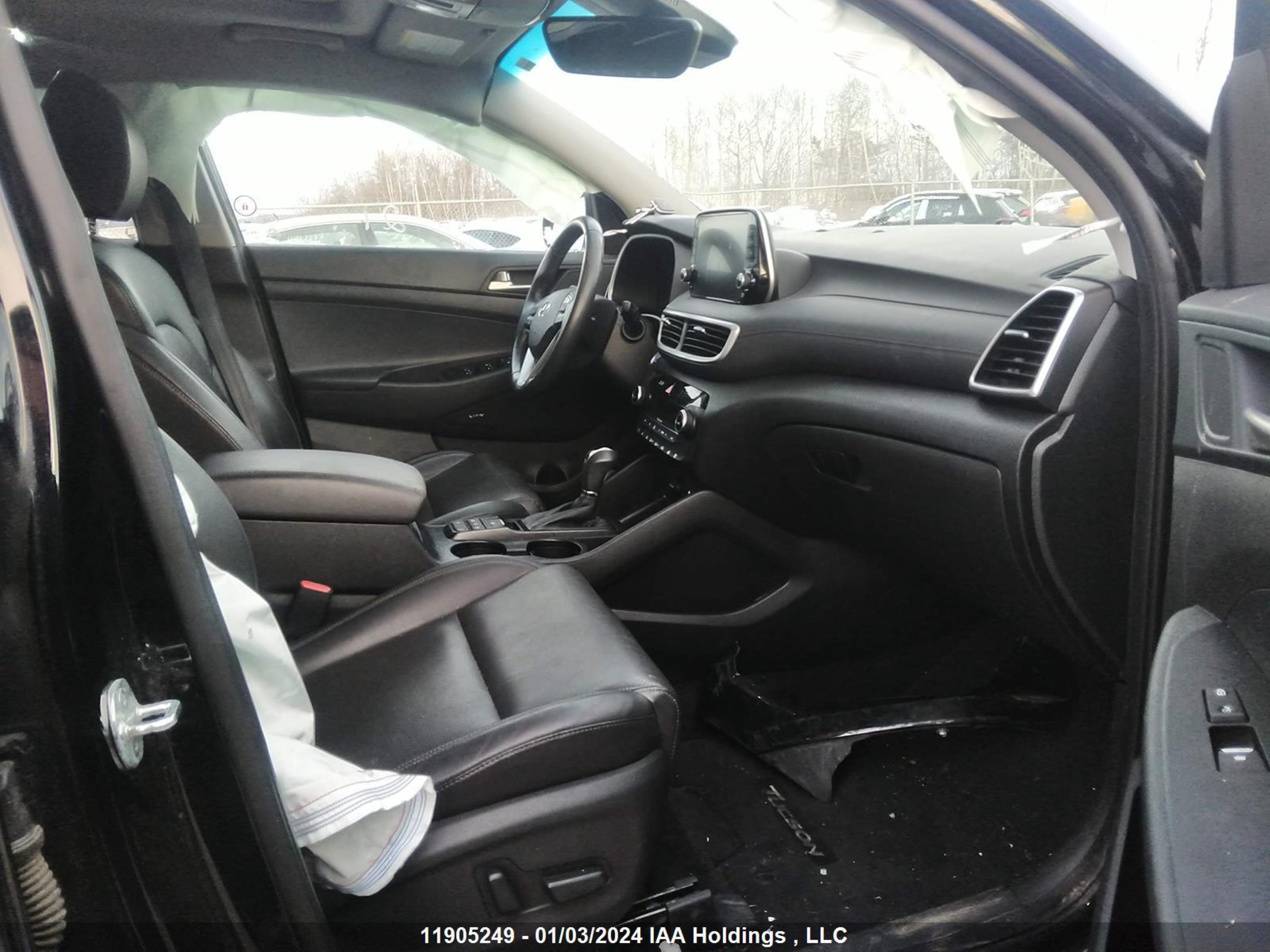 Photo 4 VIN: KM8J3CAL5MU411359 - HYUNDAI TUCSON 