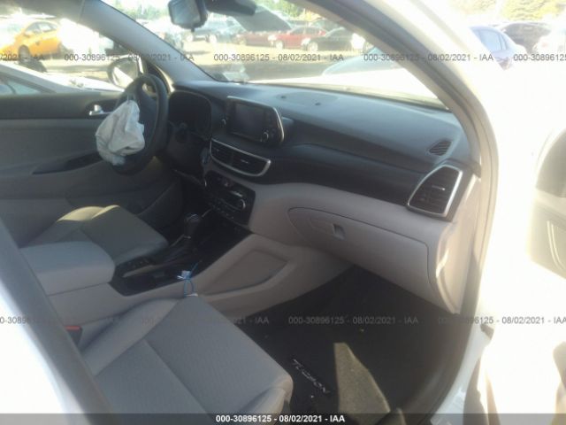 Photo 4 VIN: KM8J3CAL6LU281574 - HYUNDAI TUCSON 