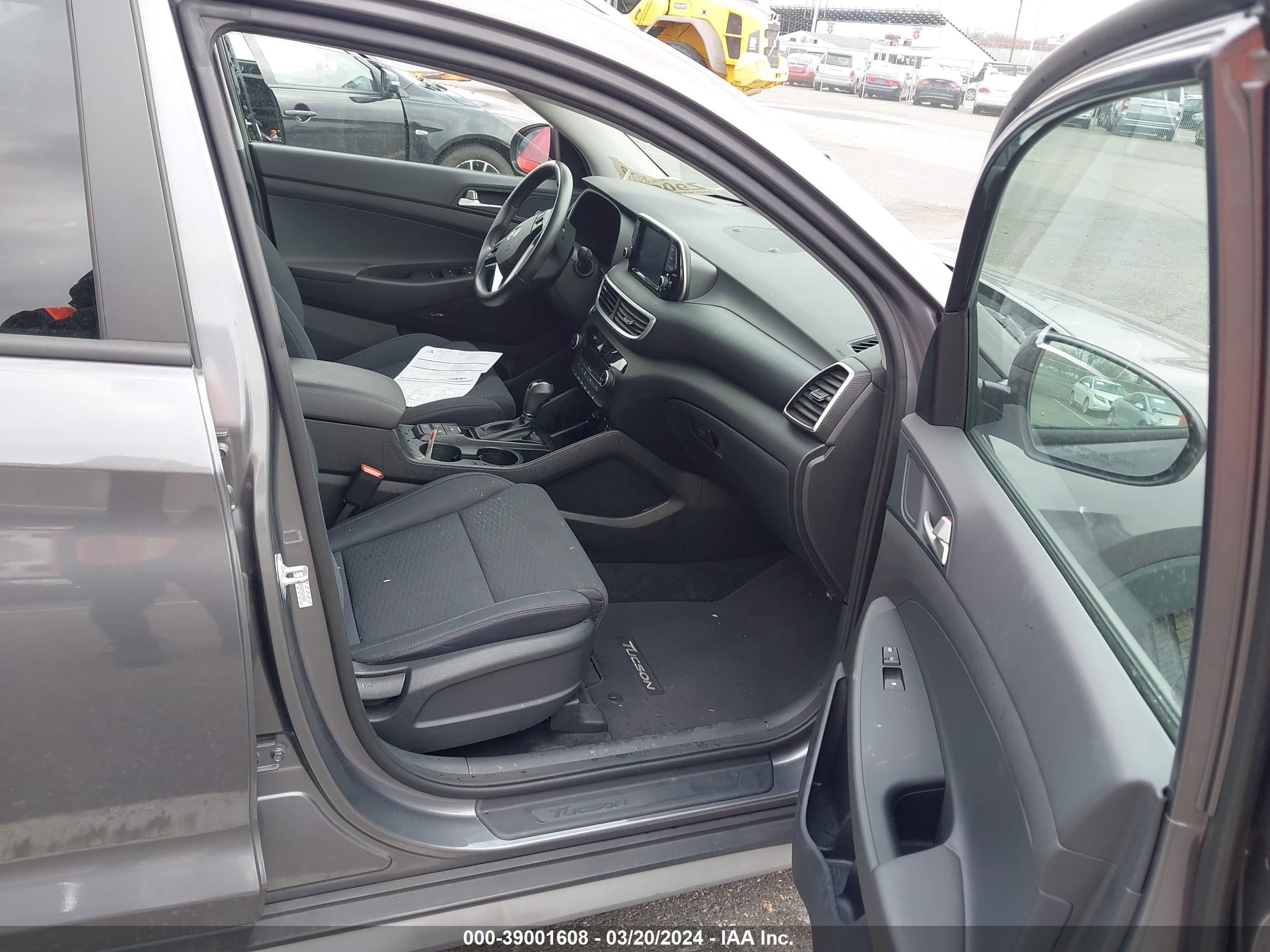 Photo 4 VIN: KM8J3CAL6MU315465 - HYUNDAI TUCSON 