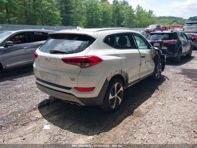 Photo 3 VIN: KM8J3CAL8JU716799 - HYUNDAI TUCSON 