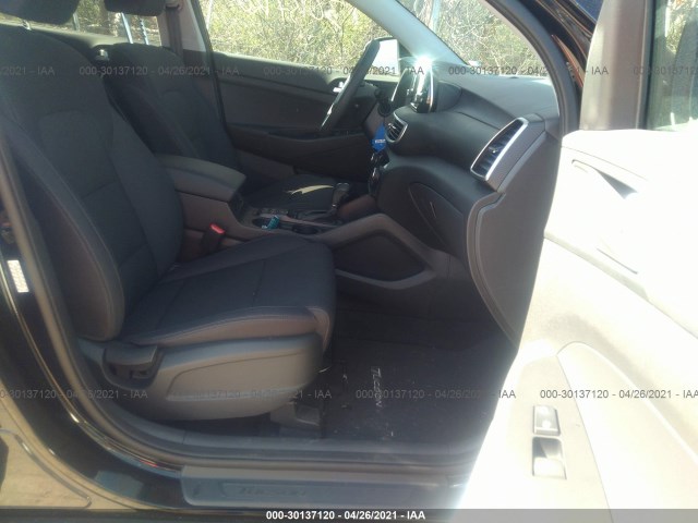 Photo 4 VIN: KM8J3CAL8MU363713 - HYUNDAI TUCSON 