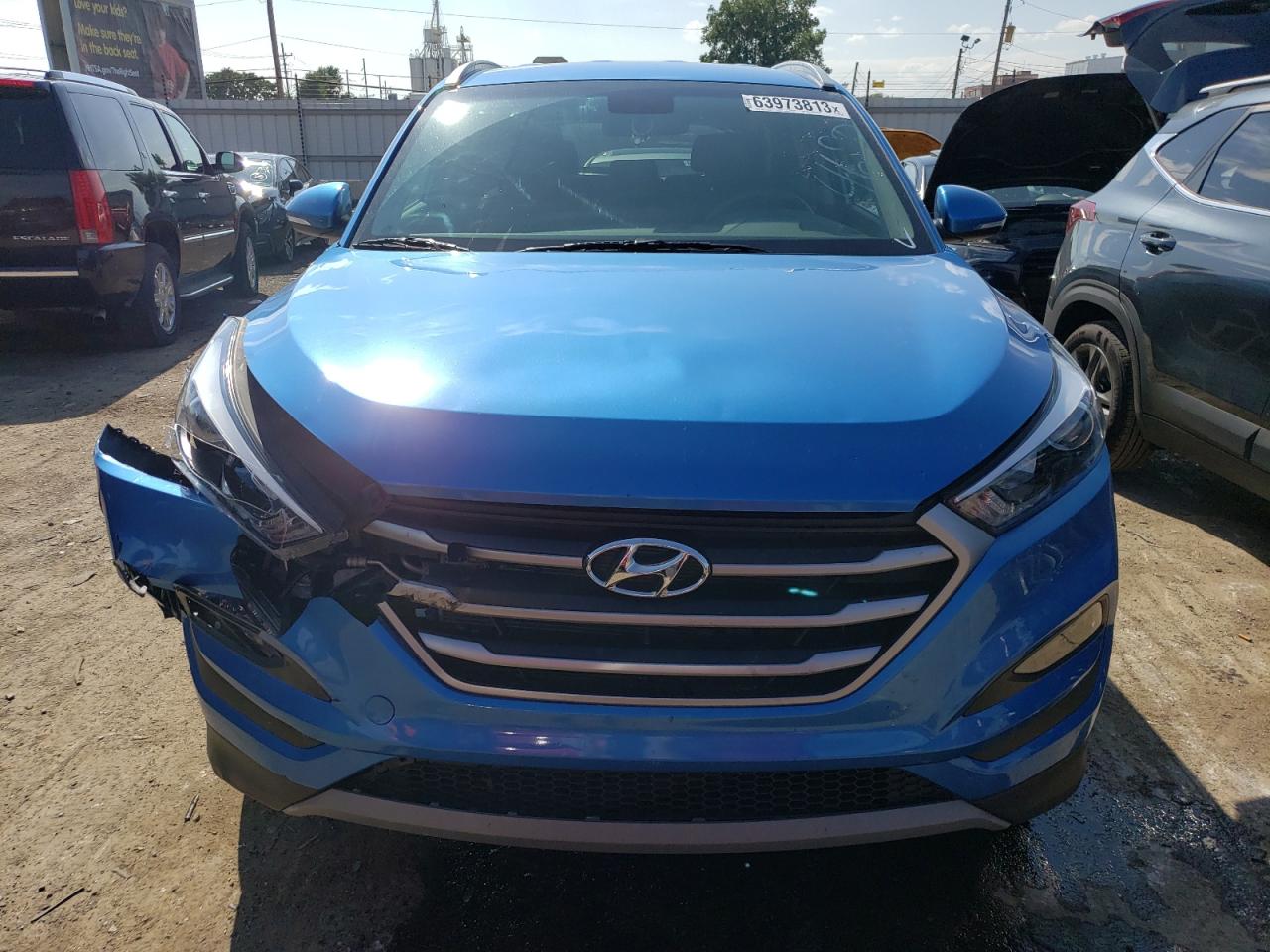 Photo 4 VIN: KM8J3CAL9JU714690 - HYUNDAI TUCSON 