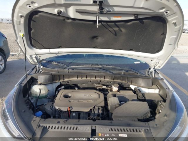 Photo 9 VIN: KM8J3CAL9KU921503 - HYUNDAI TUCSON 