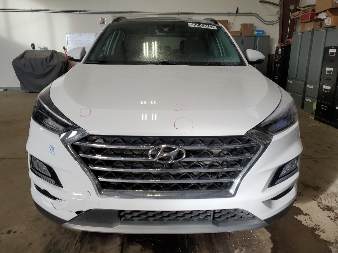 Photo 4 VIN: KM8J3CALXKU064883 - HYUNDAI TUCSON 