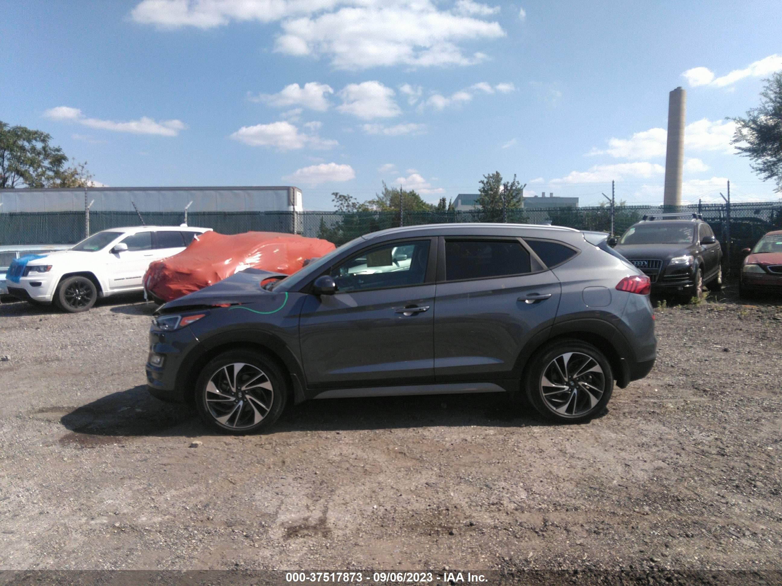 Photo 12 VIN: KM8J3CALXMU317056 - HYUNDAI TUCSON 