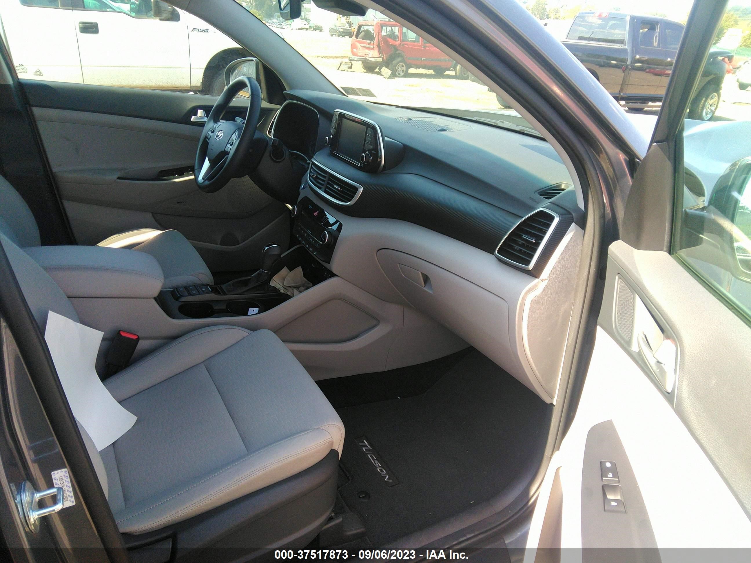 Photo 4 VIN: KM8J3CALXMU317056 - HYUNDAI TUCSON 