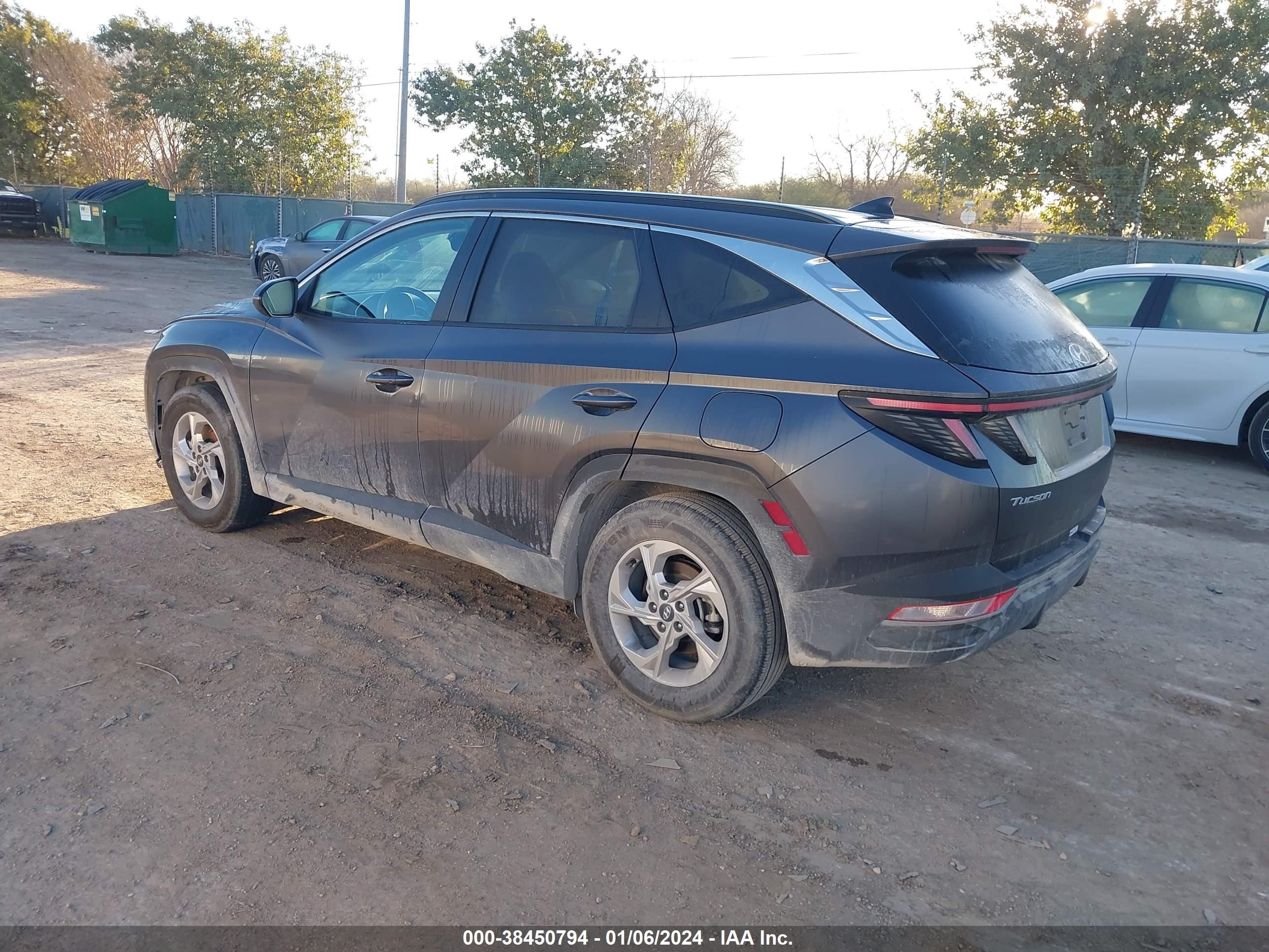 Photo 2 VIN: KM8JB3AE0PU198023 - HYUNDAI TUCSON 