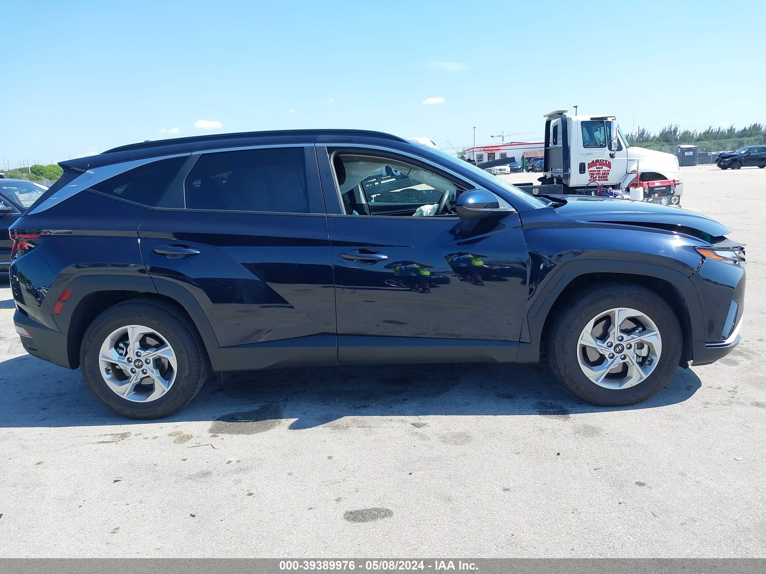 Photo 12 VIN: KM8JB3DE4RU281792 - HYUNDAI TUCSON 