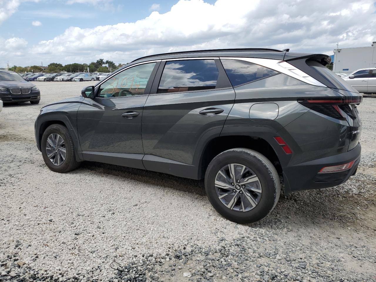 Photo 1 VIN: KM8JBCA1XNU039388 - HYUNDAI TUCSON 