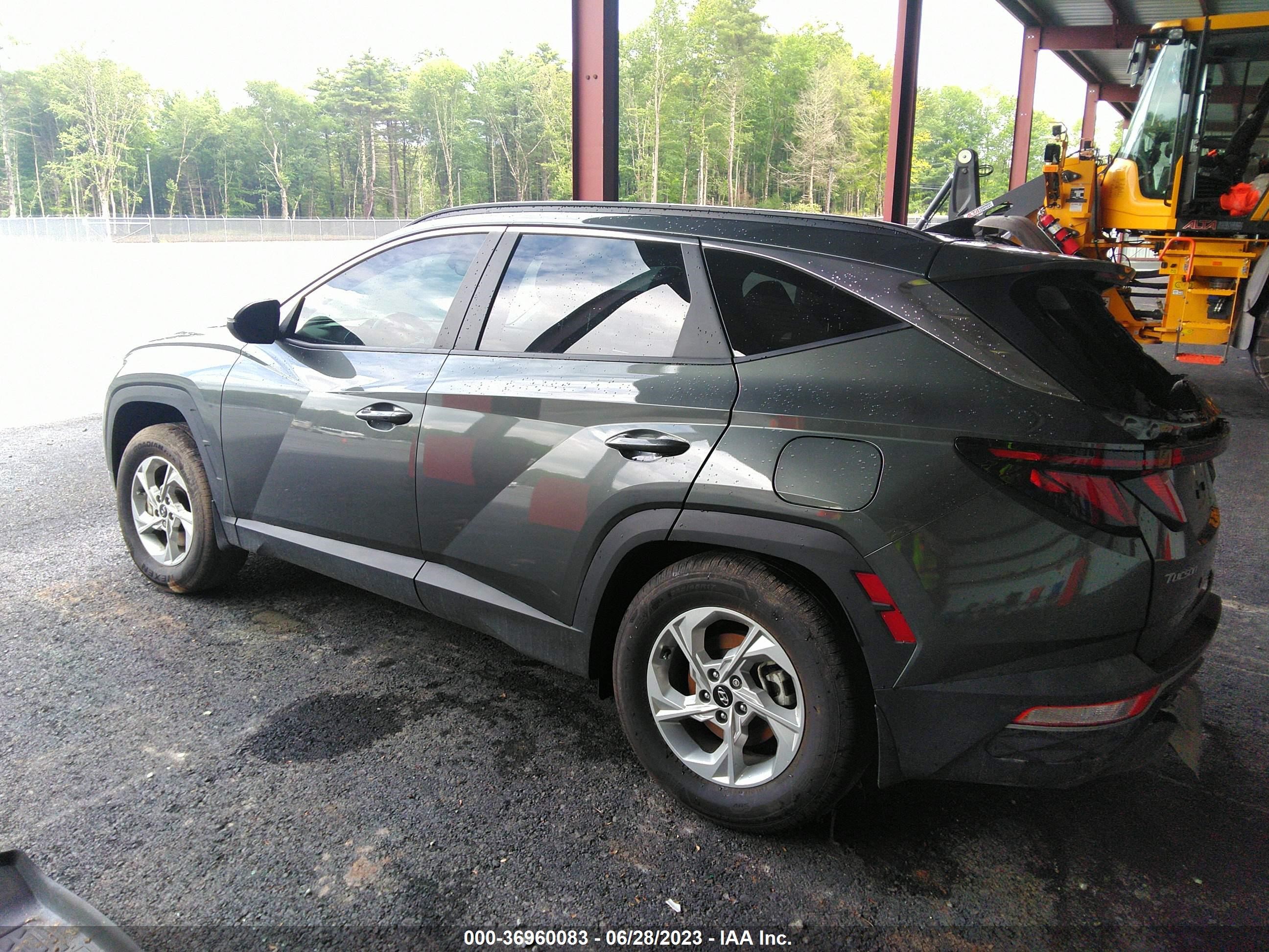 Photo 2 VIN: KM8JBCAE0NU159610 - HYUNDAI TUCSON 