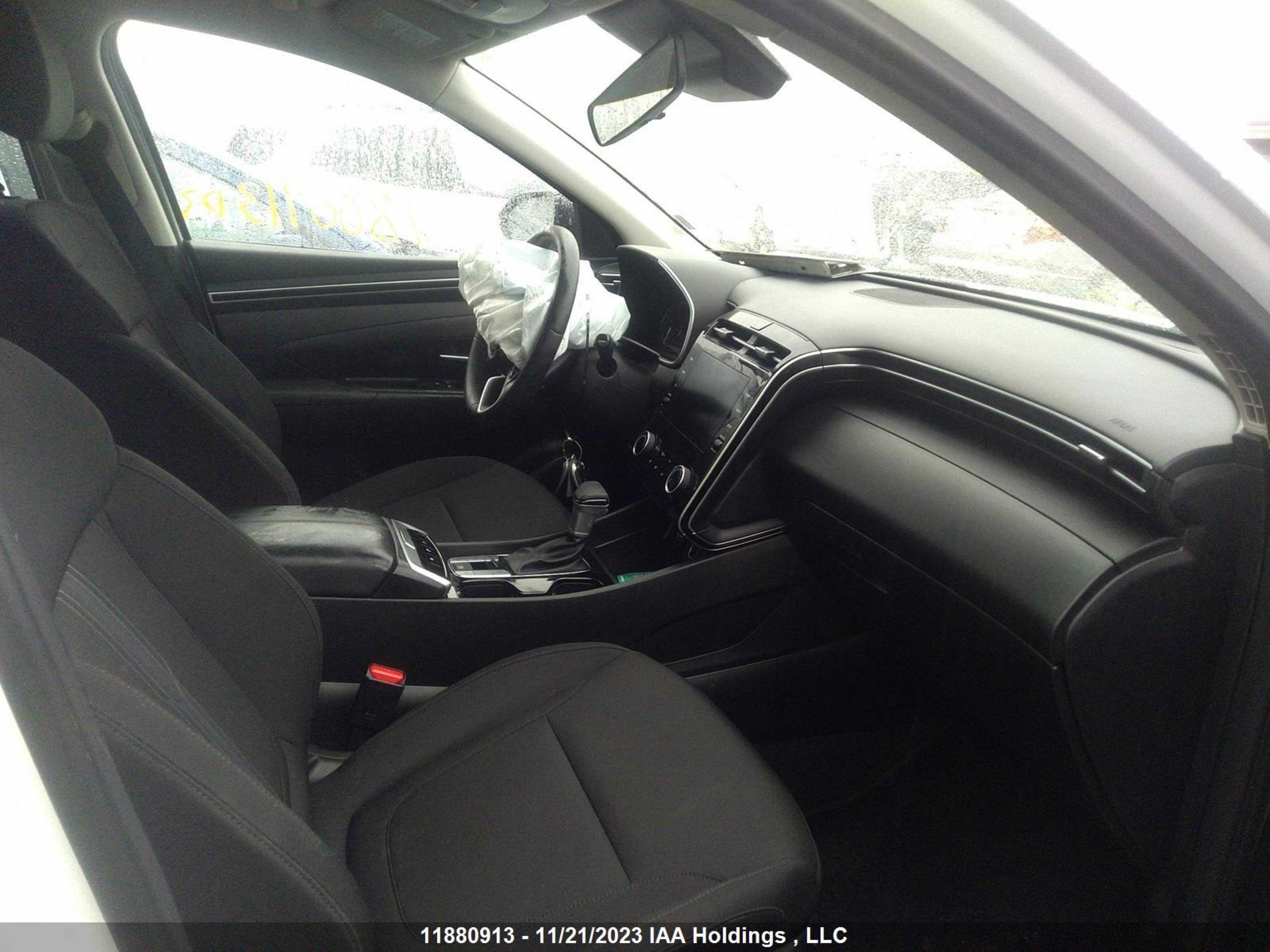 Photo 4 VIN: KM8JBCAE4PU240788 - HYUNDAI TUCSON 