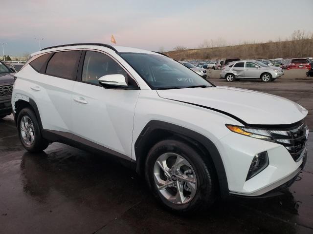 Photo 3 VIN: KM8JBCAE6PU244647 - HYUNDAI TUCSON 