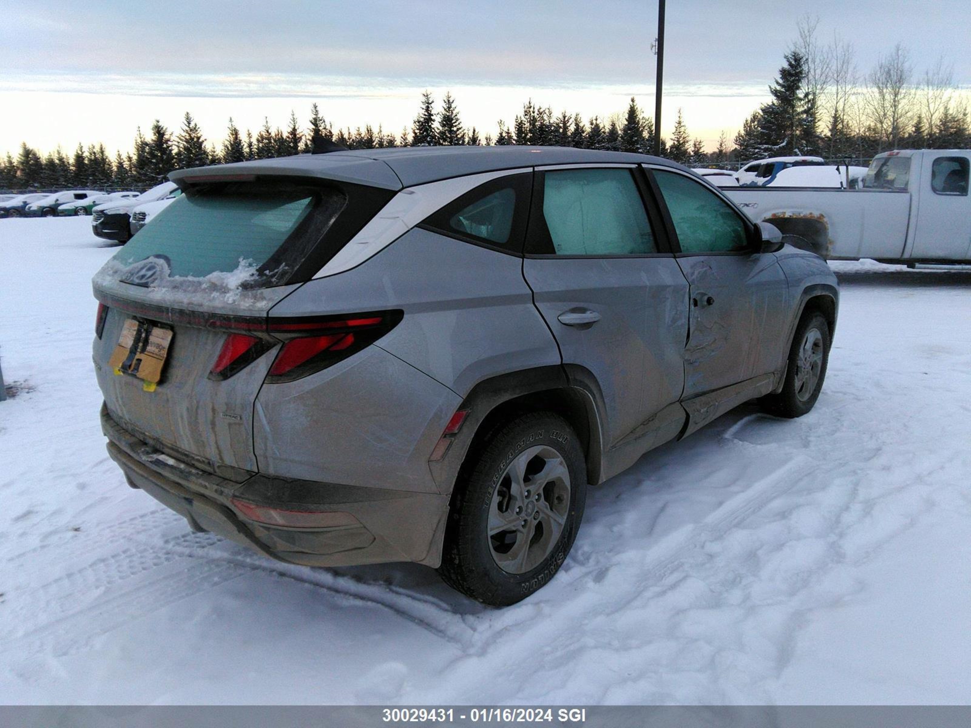 Photo 3 VIN: KM8JBCAE9NU062132 - HYUNDAI TUCSON 