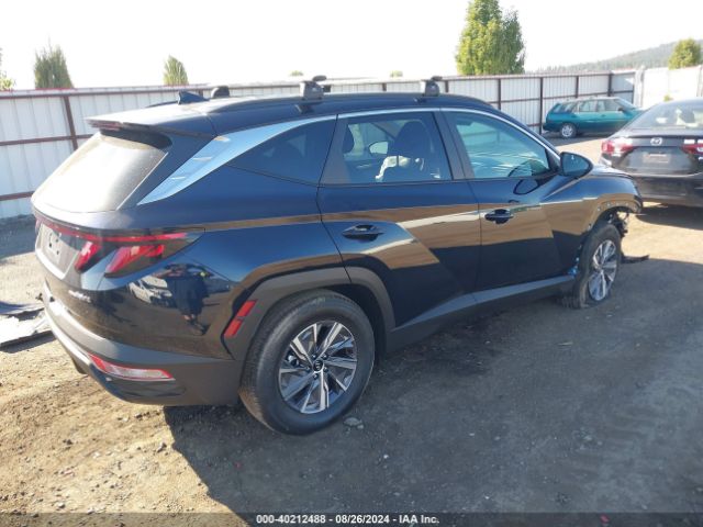 Photo 3 VIN: KM8JBCD10RU210456 - HYUNDAI TUCSON 