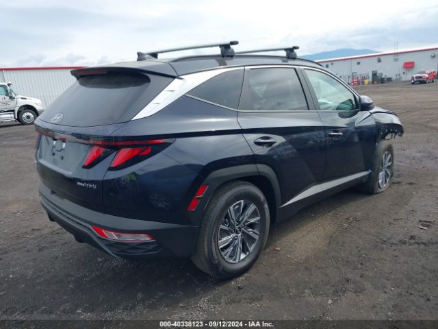 Photo 3 VIN: KM8JBCD10RU210456 - HYUNDAI TUCSON 