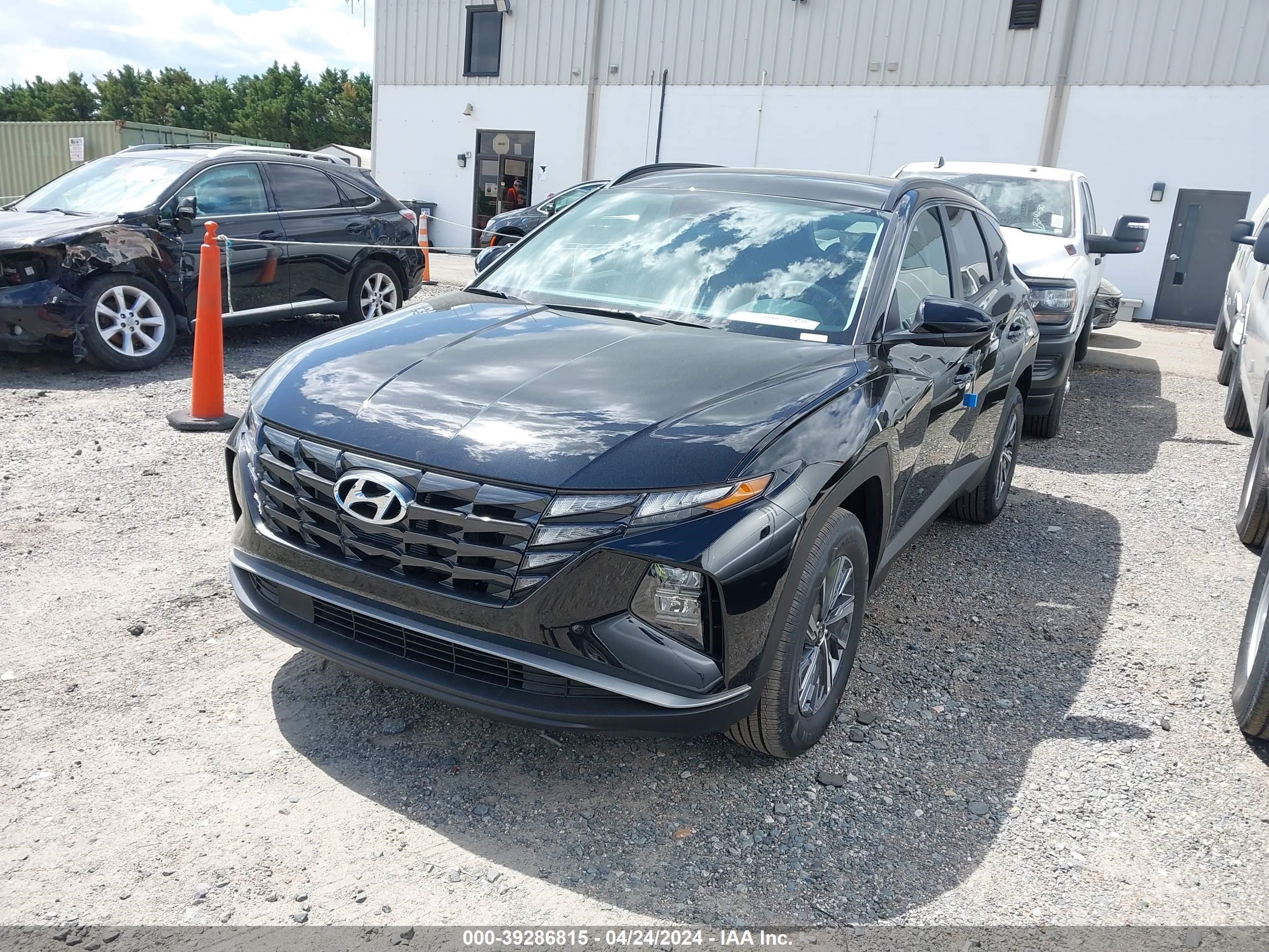 Photo 1 VIN: KM8JBCD17RU194515 - HYUNDAI TUCSON 