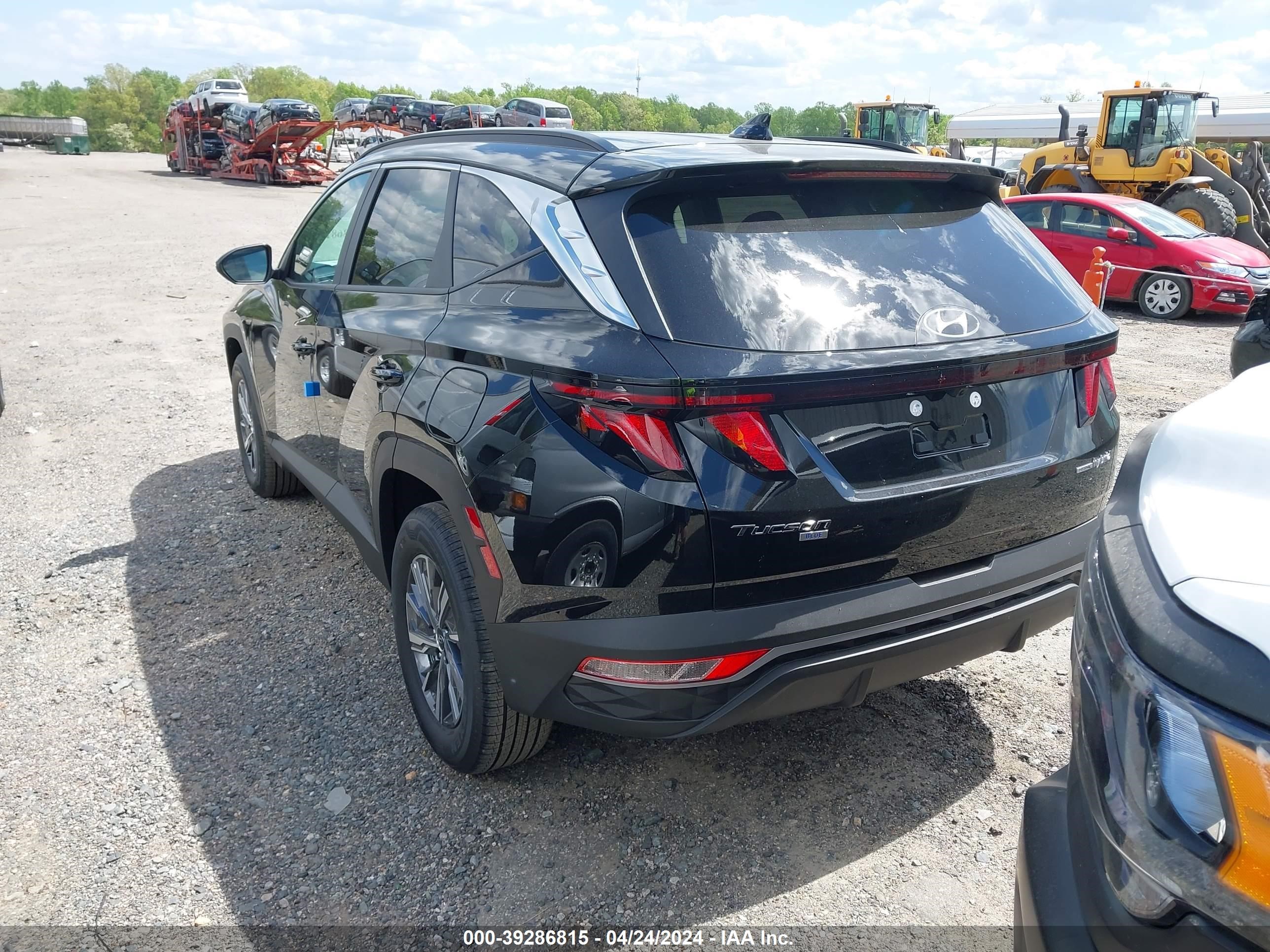 Photo 2 VIN: KM8JBCD17RU194515 - HYUNDAI TUCSON 