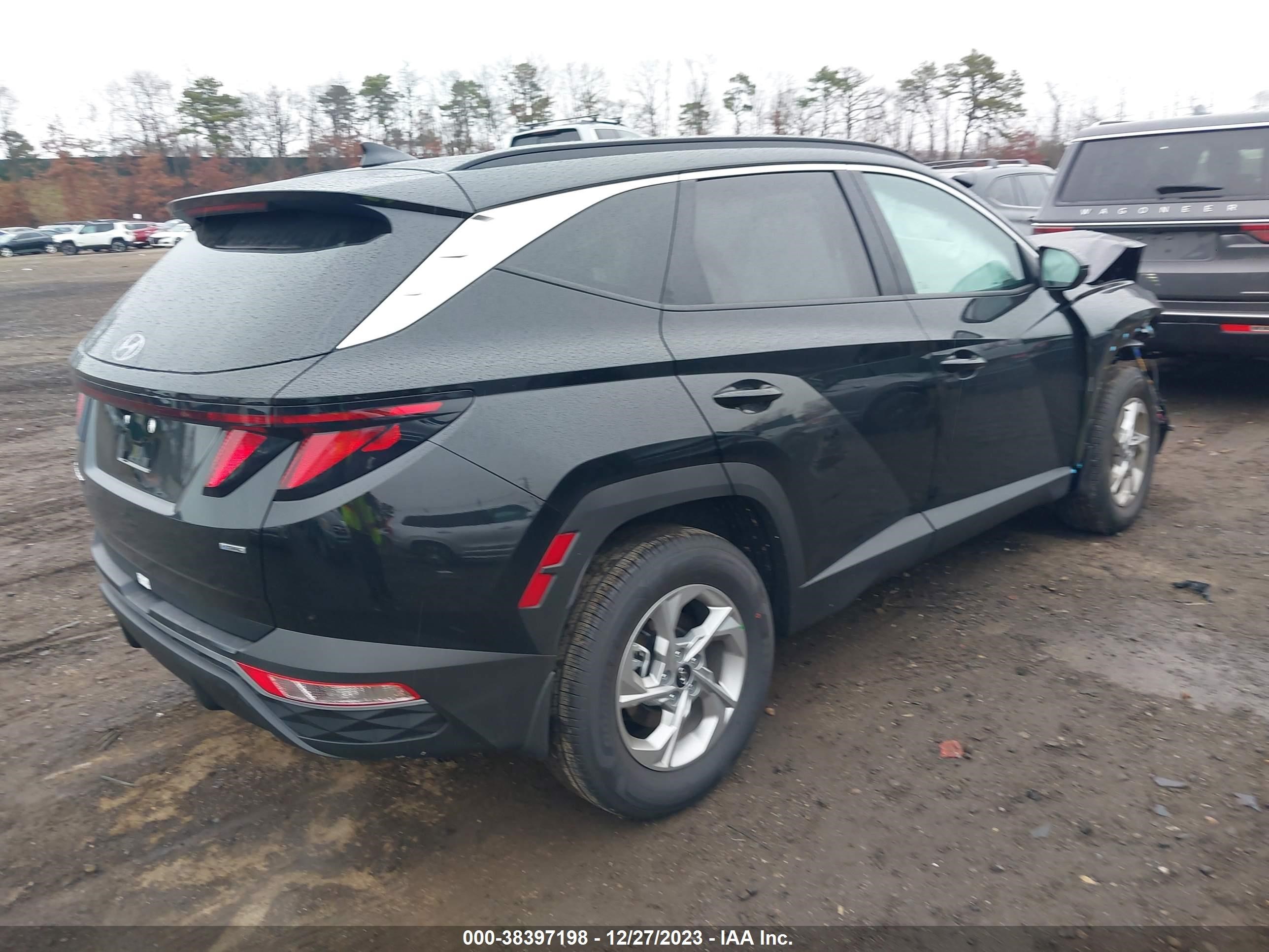 Photo 3 VIN: KM8JBCDE9RU300806 - HYUNDAI TUCSON 