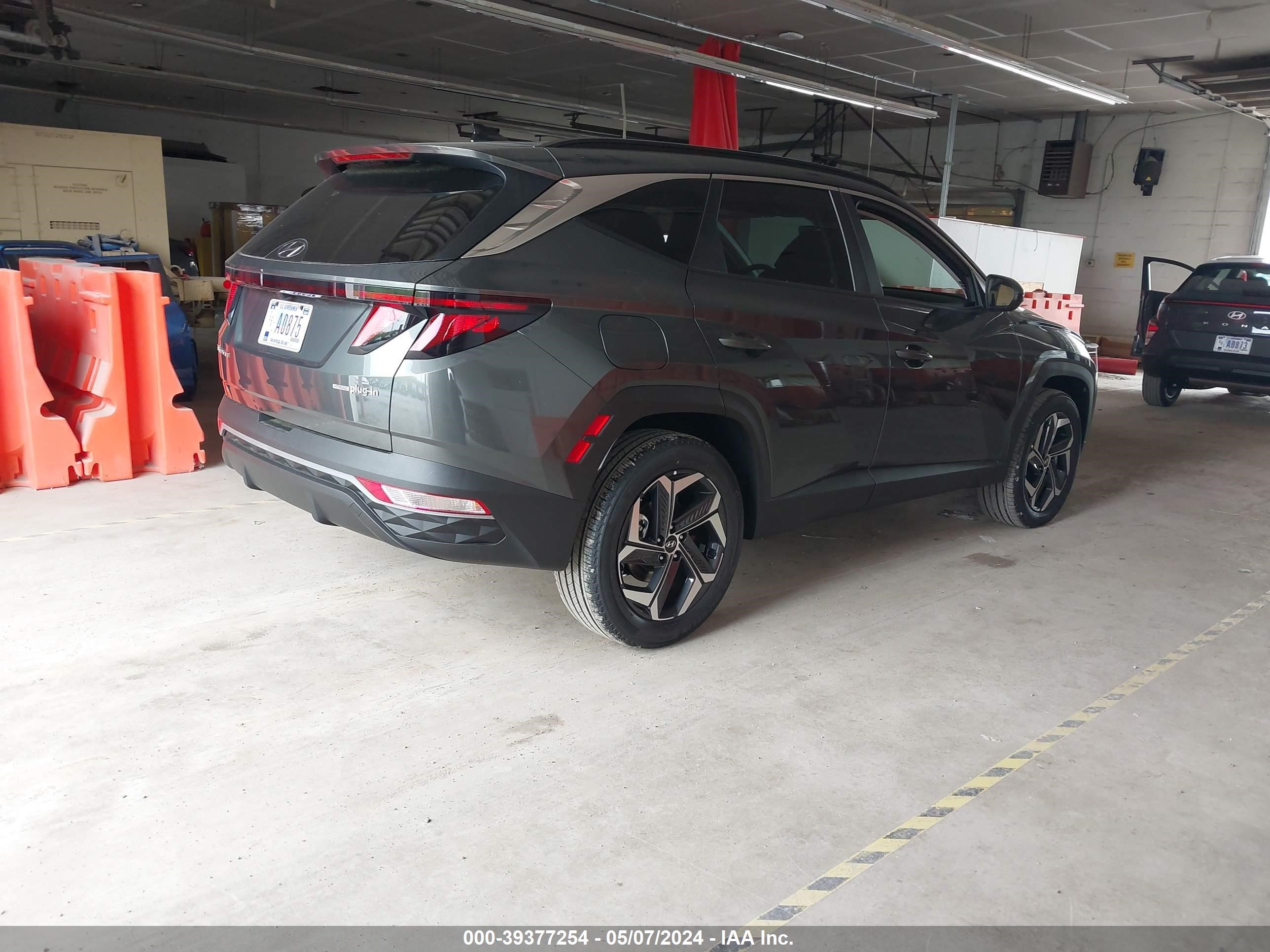 Photo 3 VIN: KM8JBDD20RU189722 - HYUNDAI NULL 