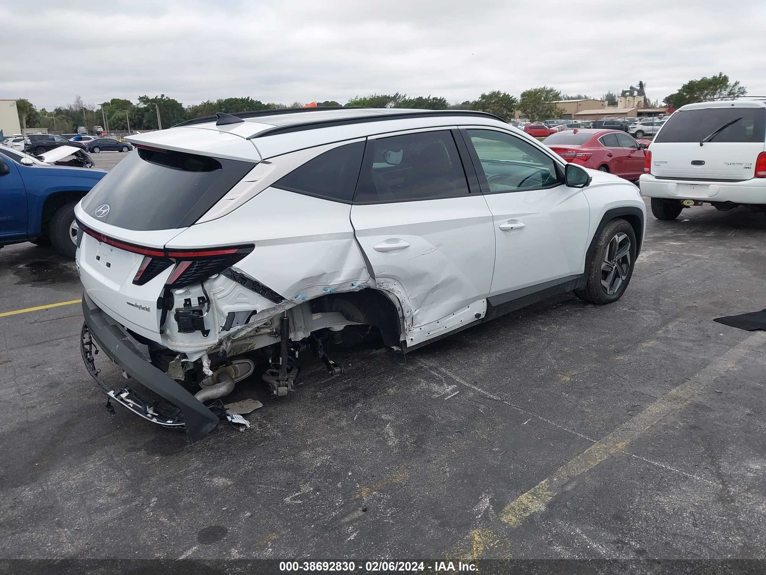 Photo 3 VIN: KM8JCCA15PU132769 - HYUNDAI TUCSON 