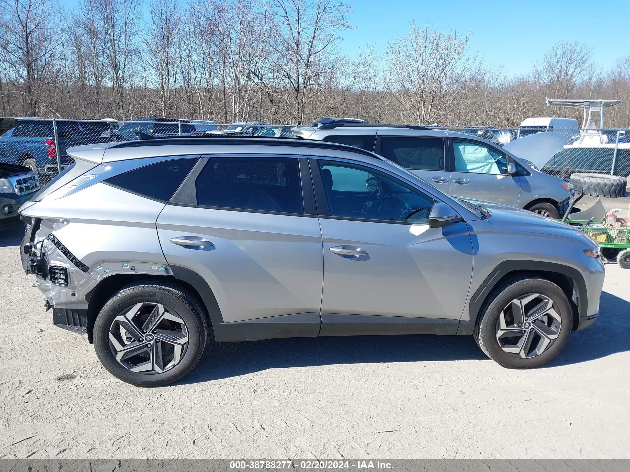 Photo 12 VIN: KM8JCCD18RU153095 - HYUNDAI TUCSON 