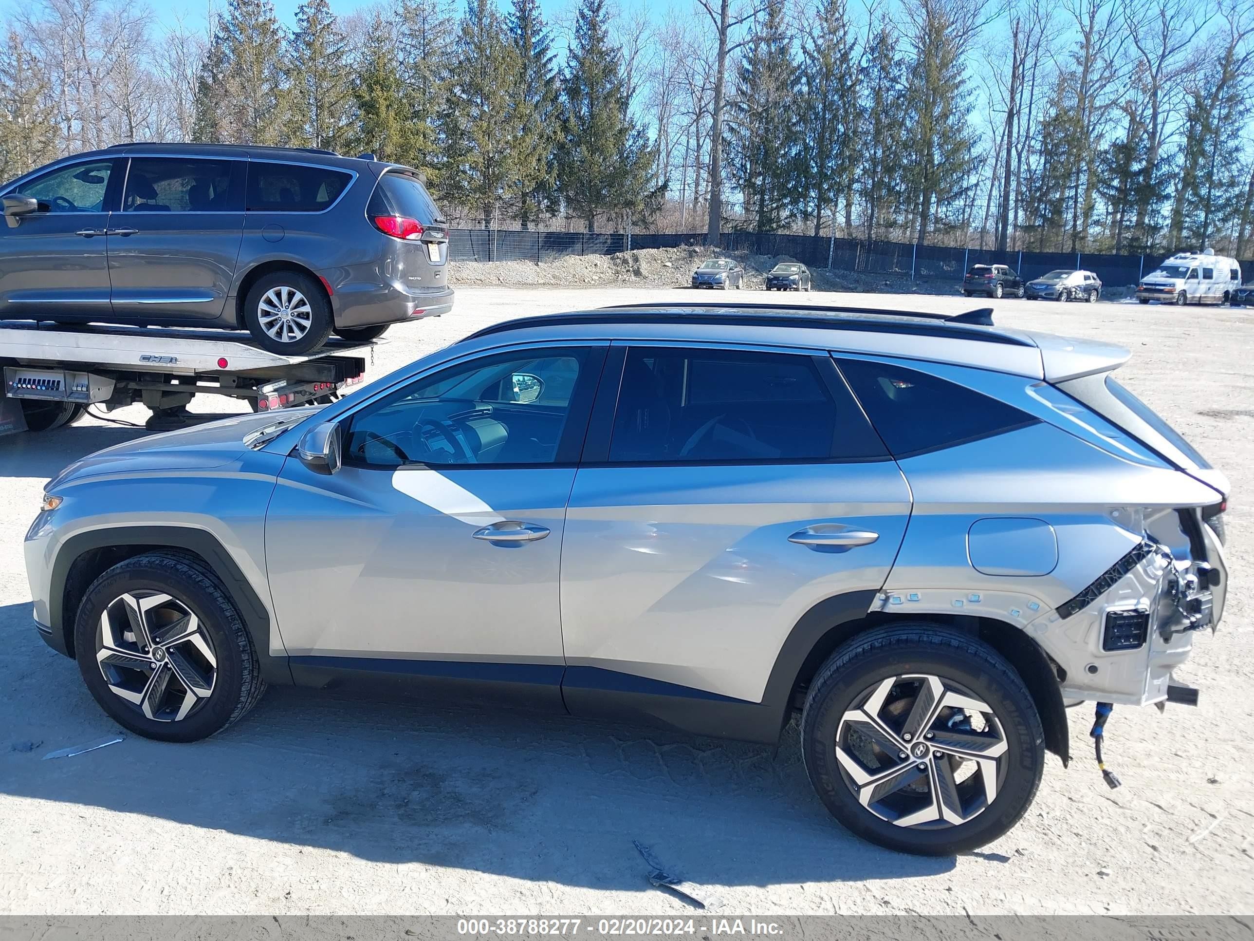 Photo 13 VIN: KM8JCCD18RU153095 - HYUNDAI TUCSON 