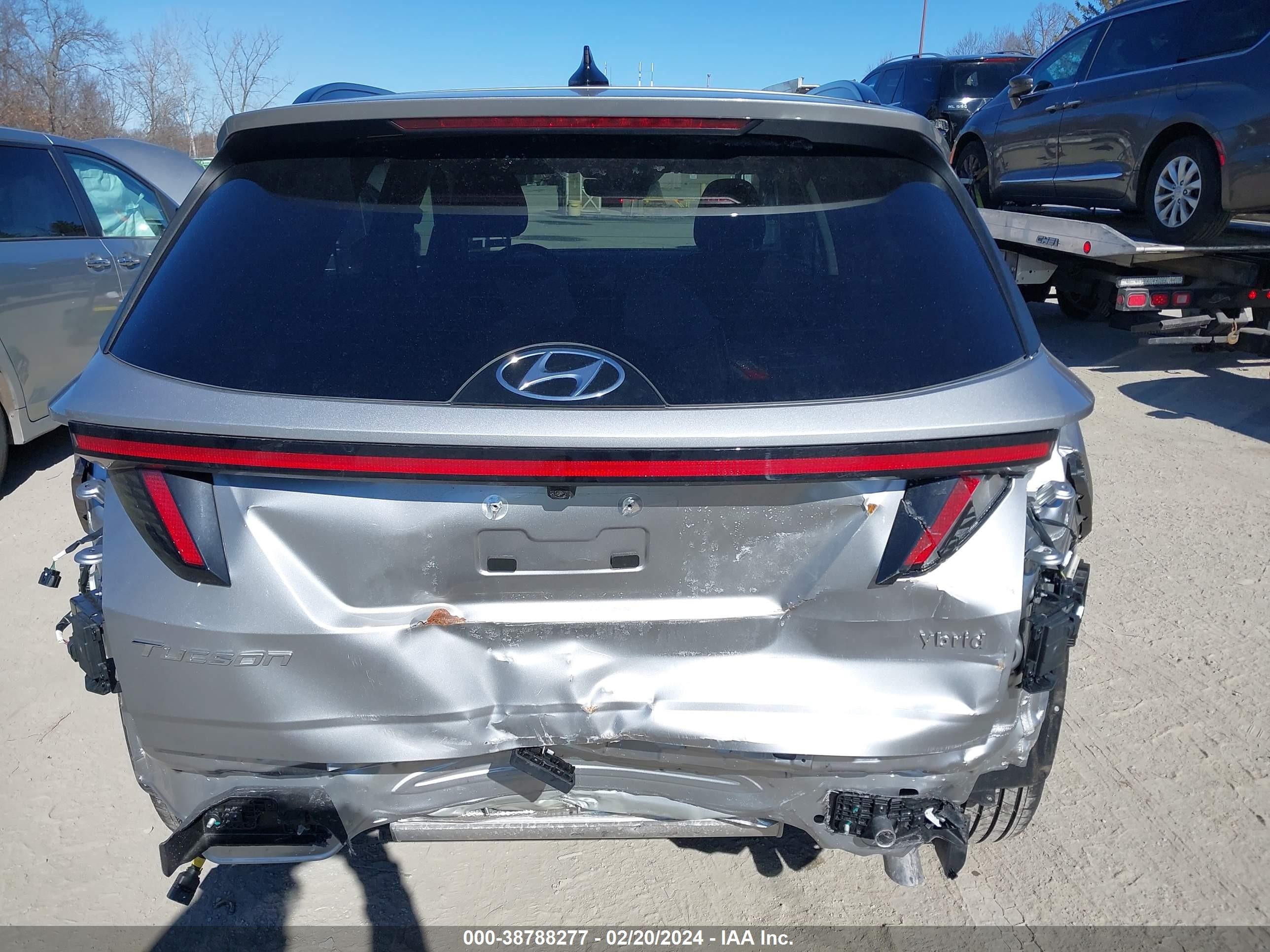 Photo 15 VIN: KM8JCCD18RU153095 - HYUNDAI TUCSON 