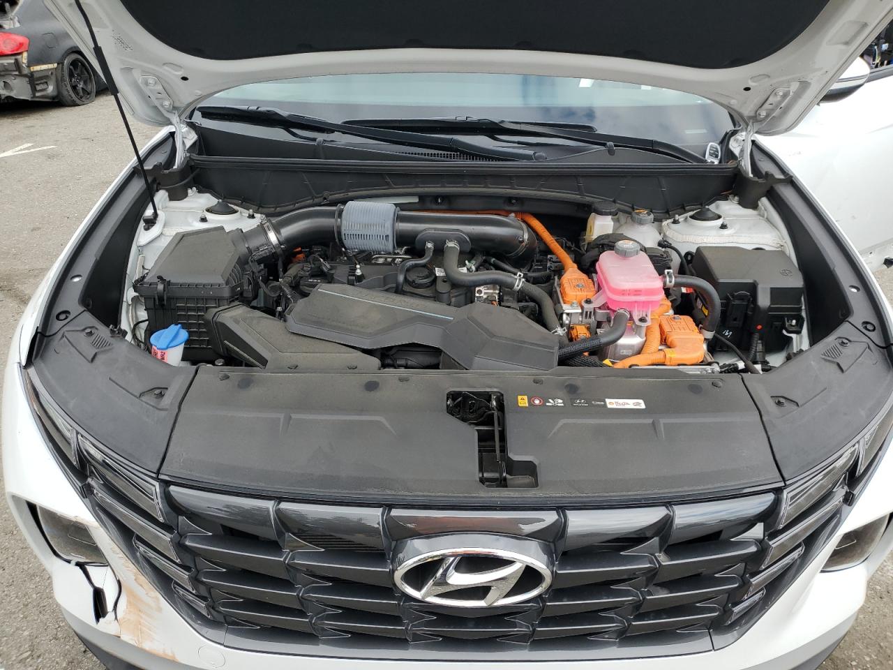 Photo 11 VIN: KM8JFCA10NU067978 - HYUNDAI TUCSON 