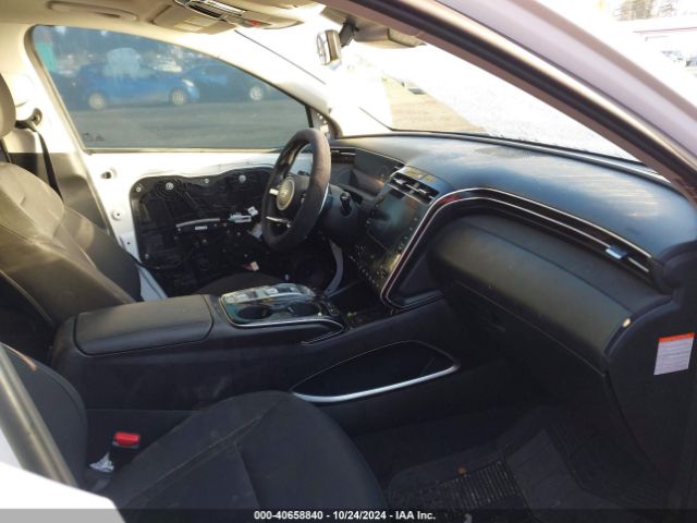 Photo 4 VIN: KM8JFCA12NU067920 - HYUNDAI TUCSON 