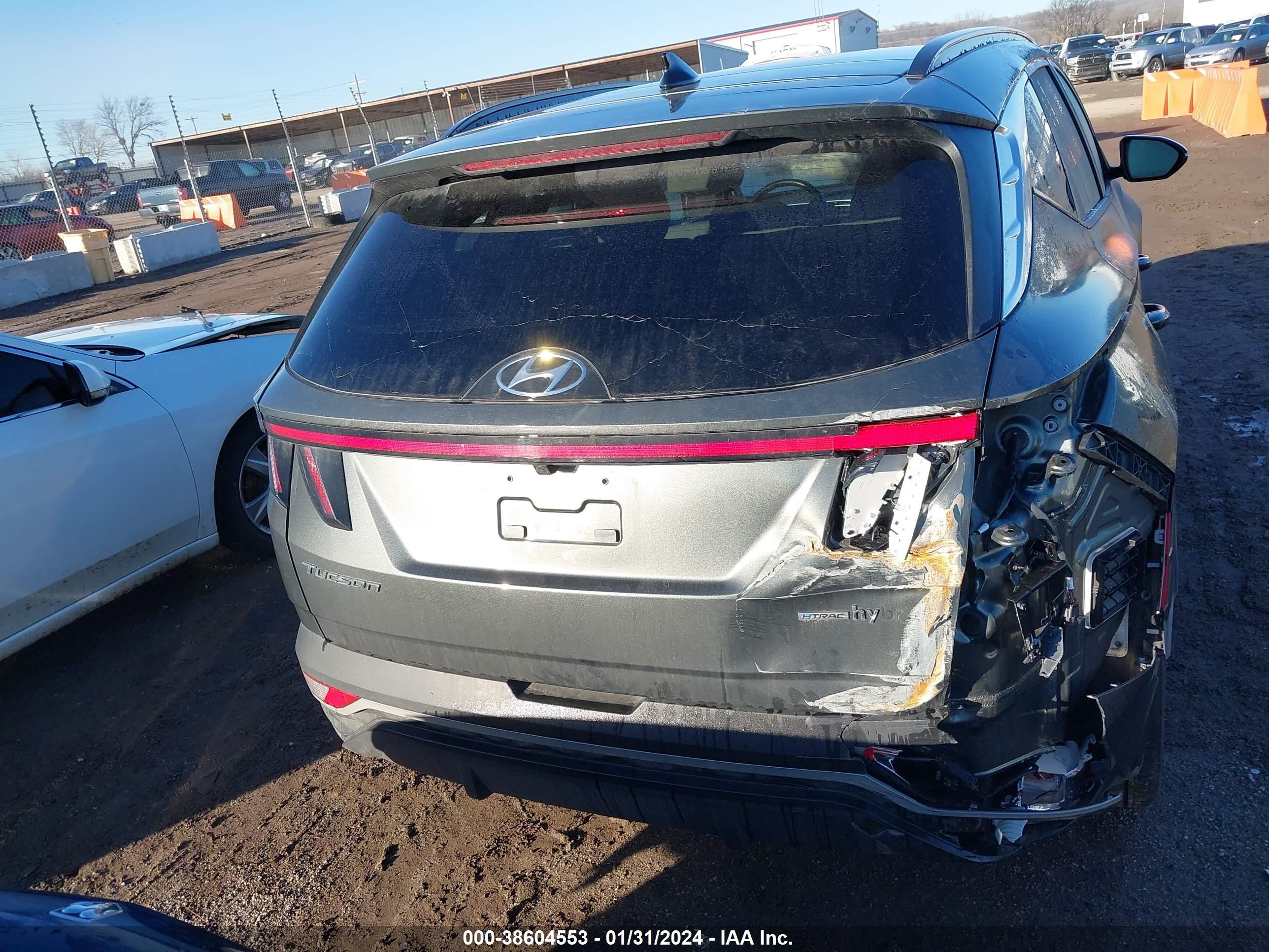 Photo 15 VIN: KM8JFCA19PU096172 - HYUNDAI TUCSON 