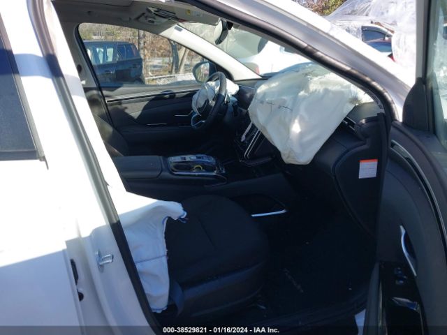 Photo 4 VIN: KM8JFCA1XNU051951 - HYUNDAI TUCSON 