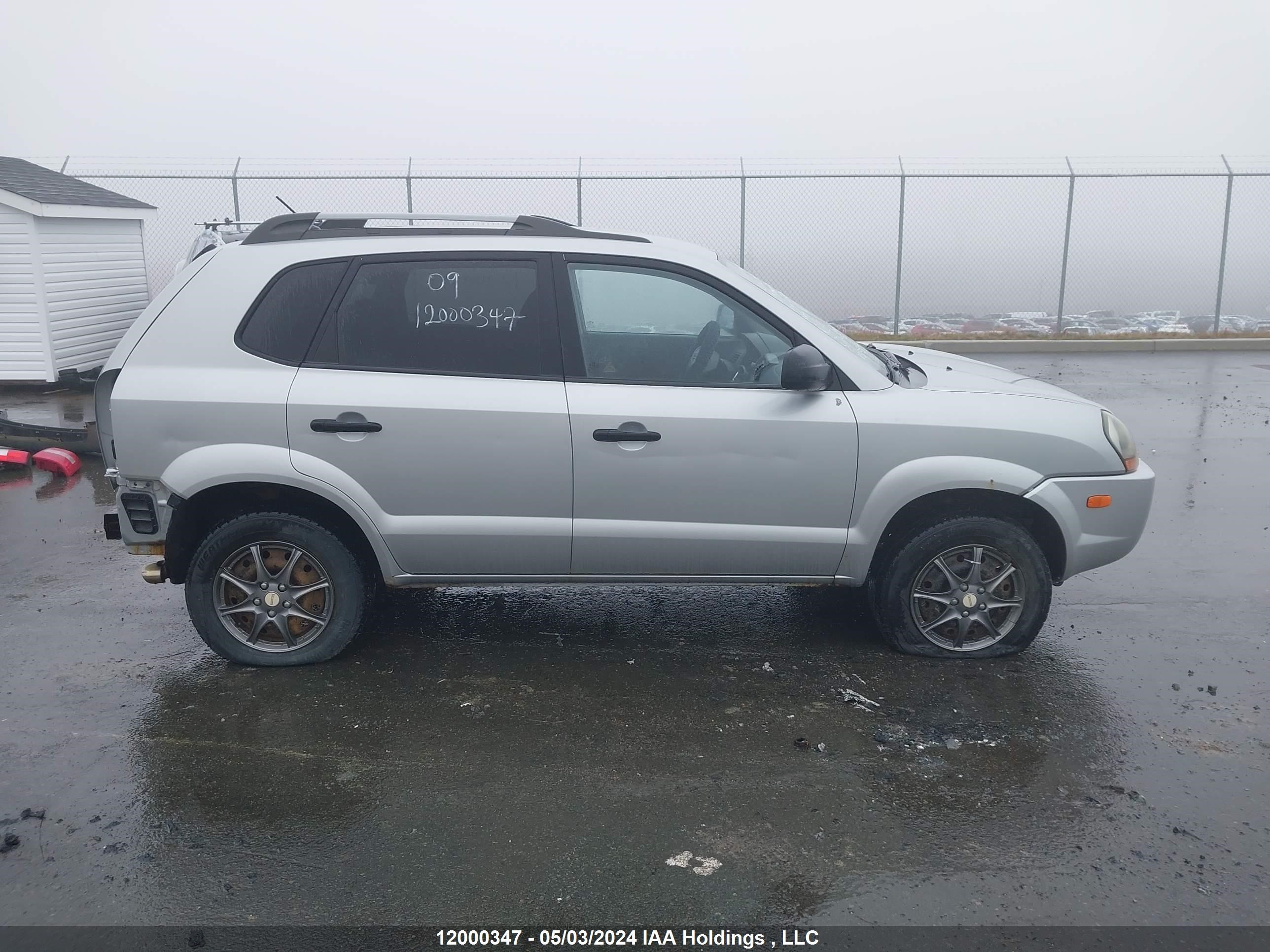 Photo 13 VIN: KM8JM12B09U147840 - HYUNDAI TUCSON 