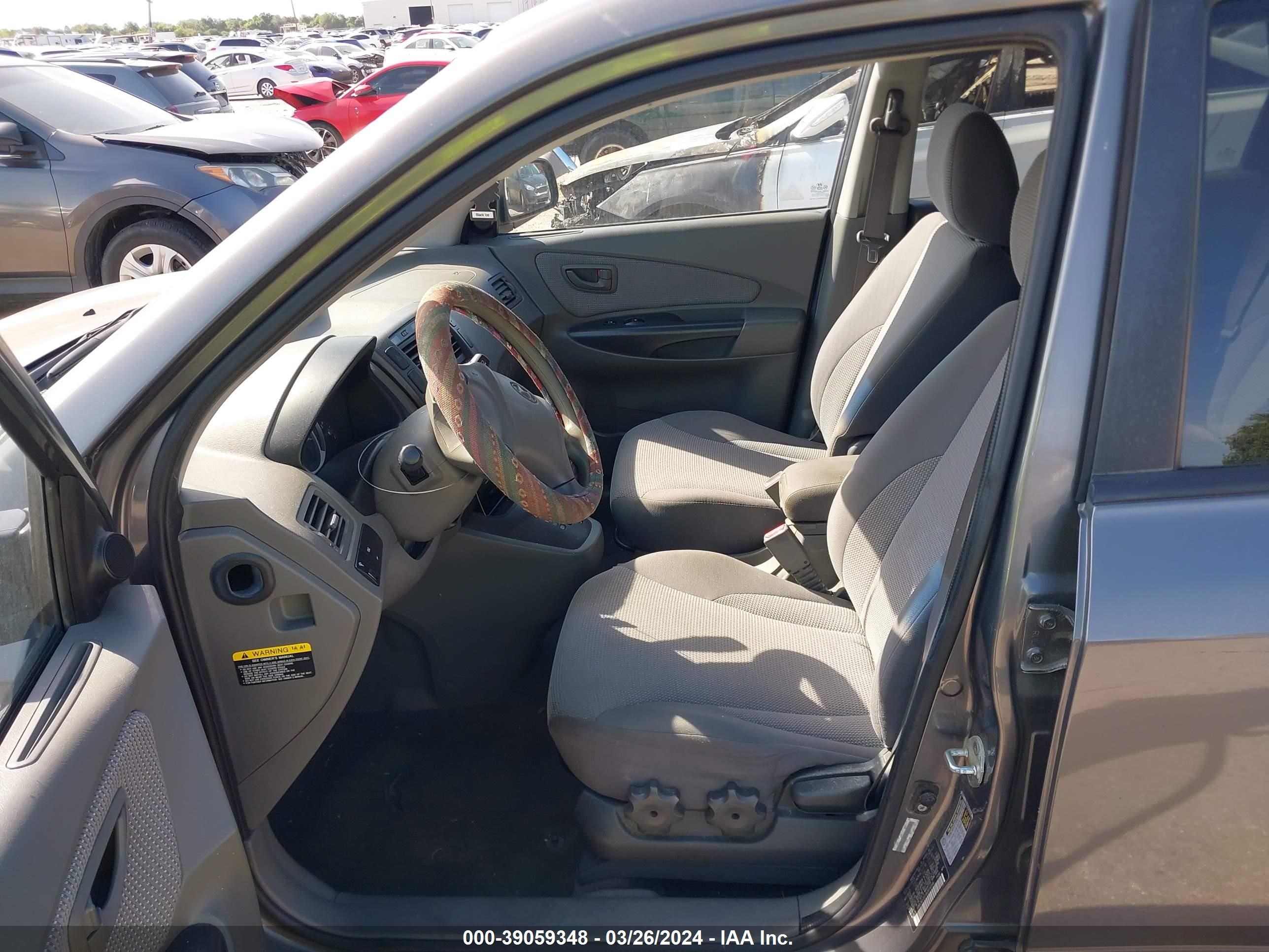 Photo 4 VIN: KM8JM12B18U816096 - HYUNDAI TUCSON 