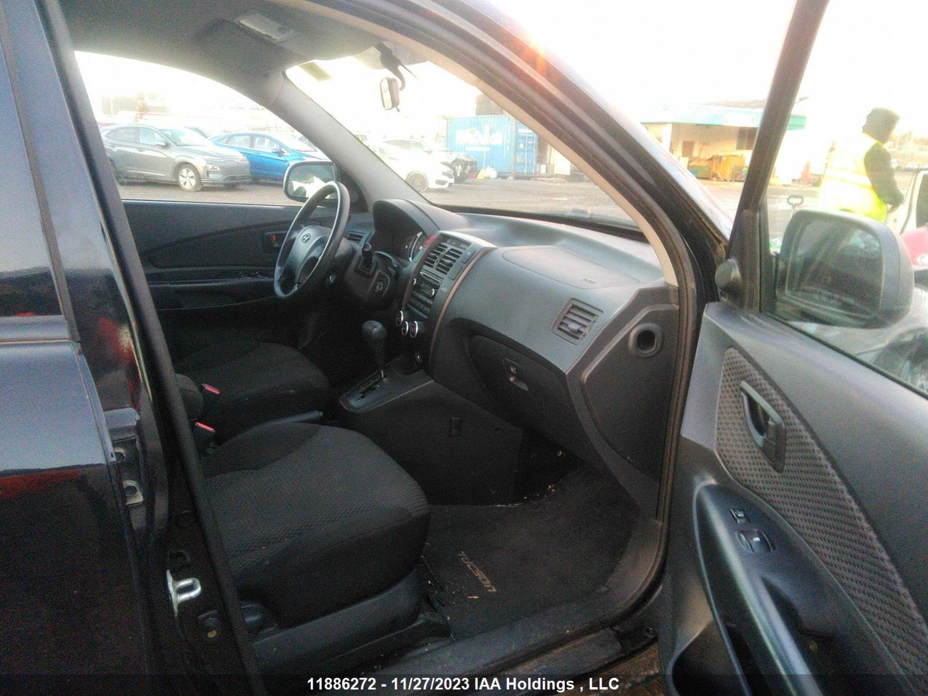 Photo 4 VIN: KM8JM12B19U069830 - HYUNDAI TUCSON 