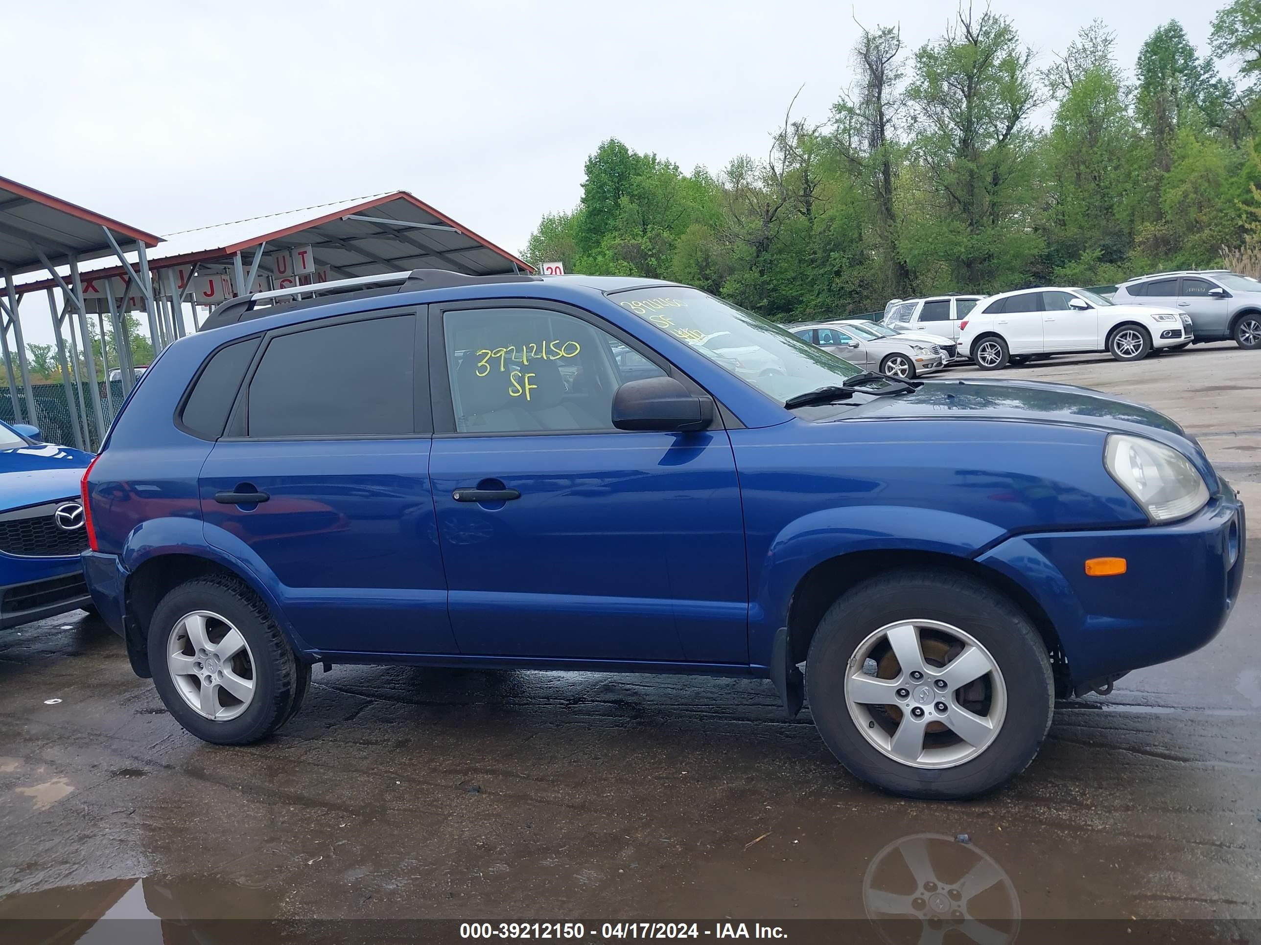 Photo 13 VIN: KM8JM12B38U708479 - HYUNDAI TUCSON 