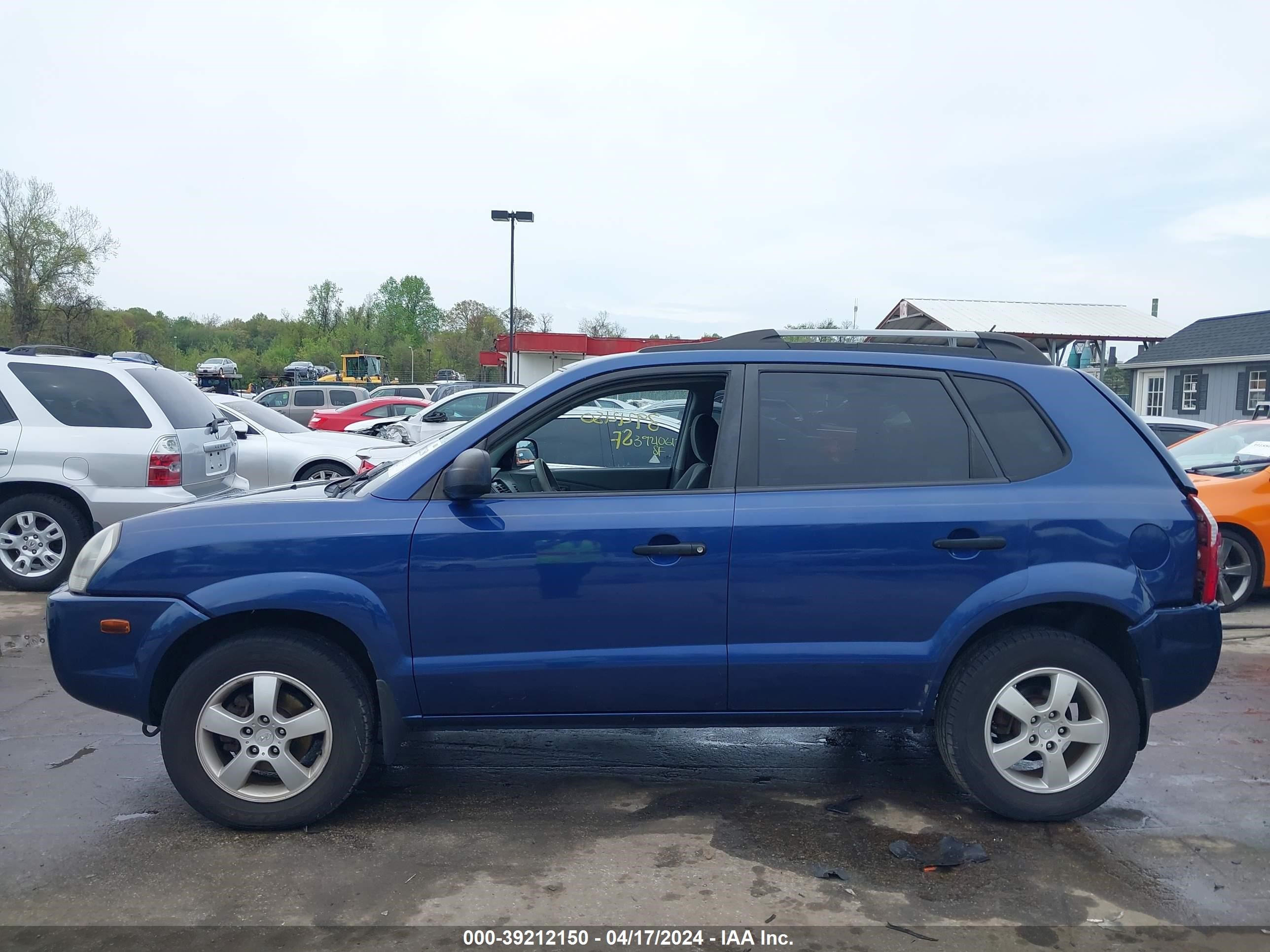 Photo 14 VIN: KM8JM12B38U708479 - HYUNDAI TUCSON 