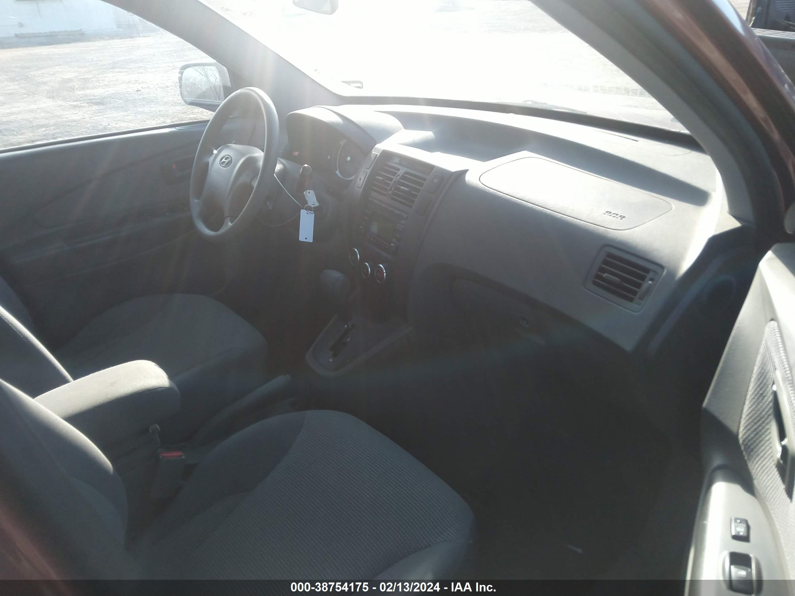 Photo 4 VIN: KM8JM12B78U893278 - HYUNDAI TUCSON 