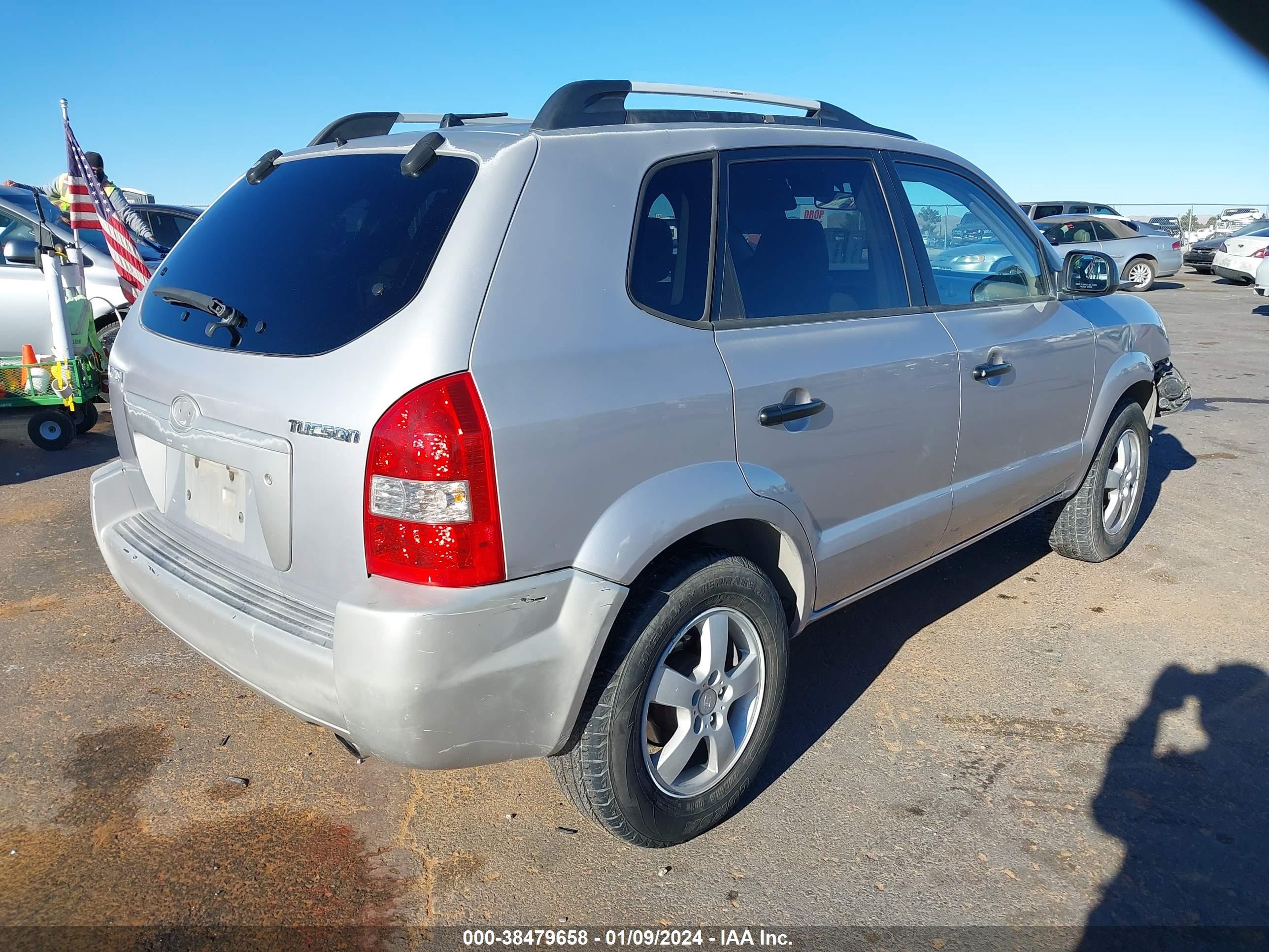 Photo 3 VIN: KM8JM12B95U069519 - HYUNDAI TUCSON 