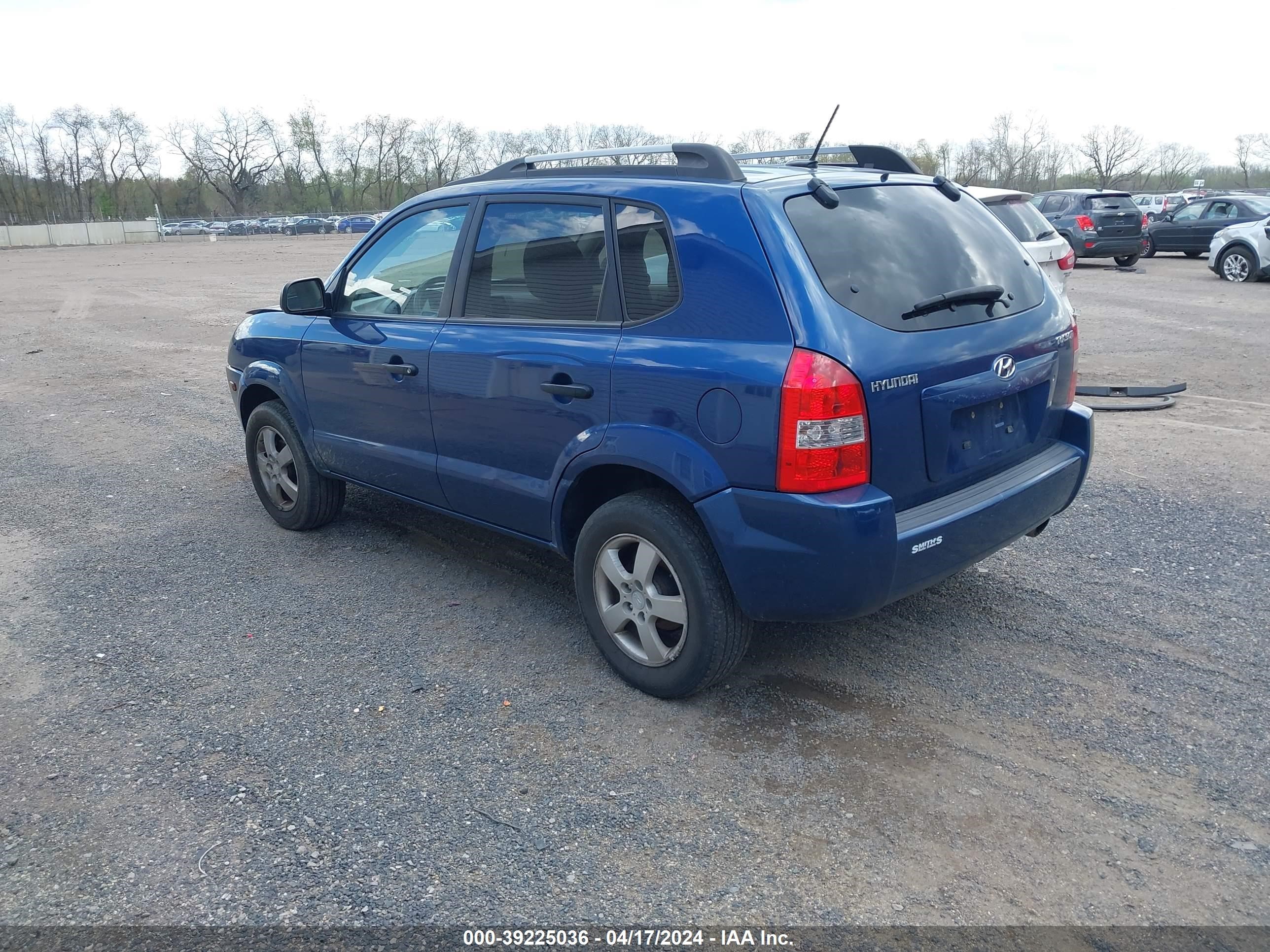 Photo 2 VIN: KM8JM12BX8U893825 - HYUNDAI TUCSON 