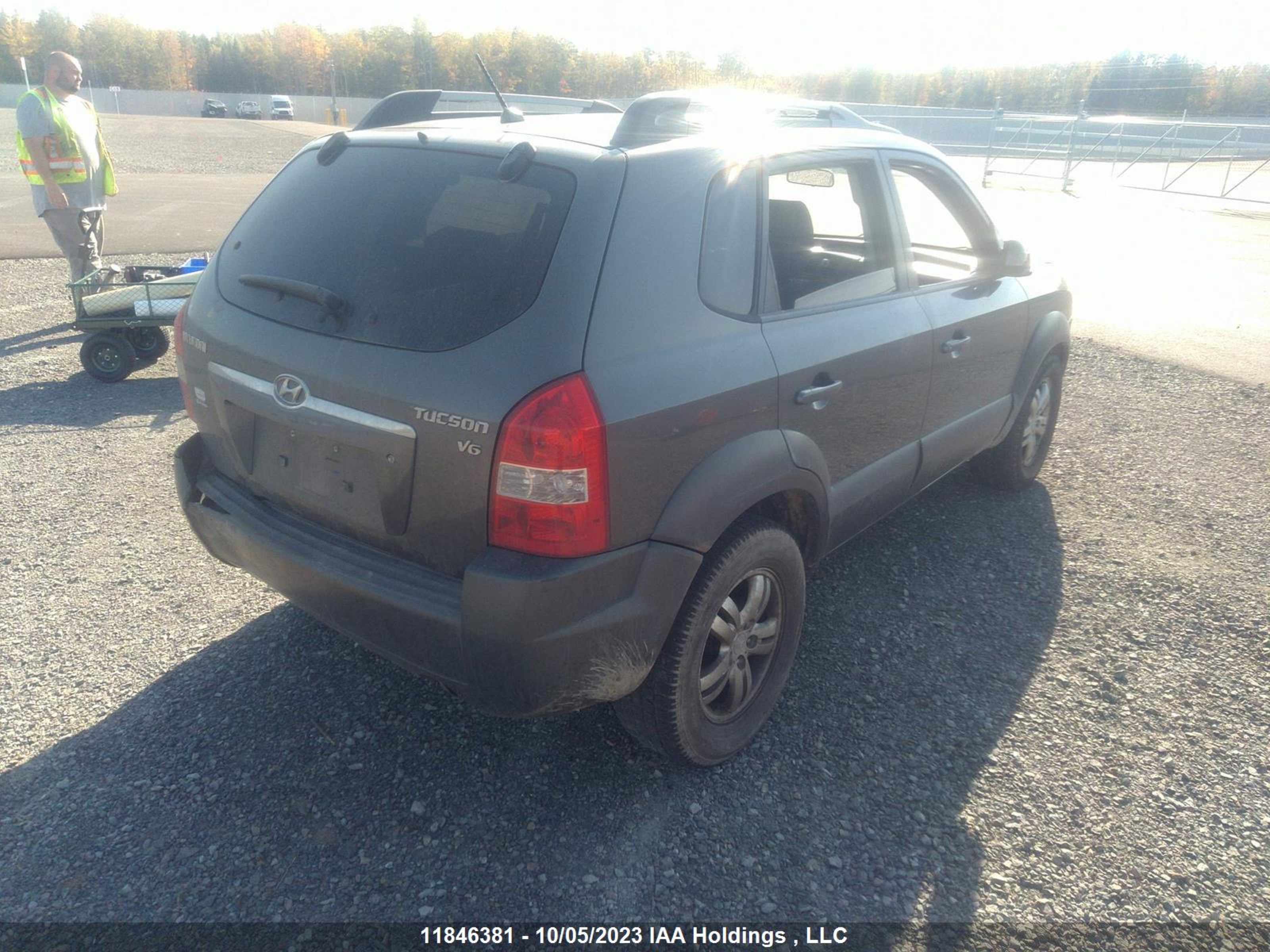 Photo 3 VIN: KM8JM12D08U897223 - HYUNDAI TUCSON 