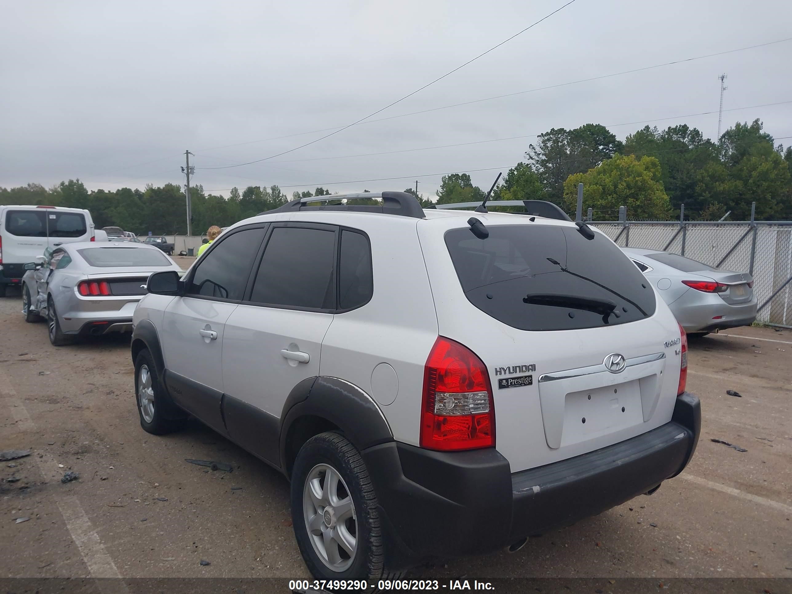 Photo 2 VIN: KM8JN12D05U070072 - HYUNDAI TUCSON 