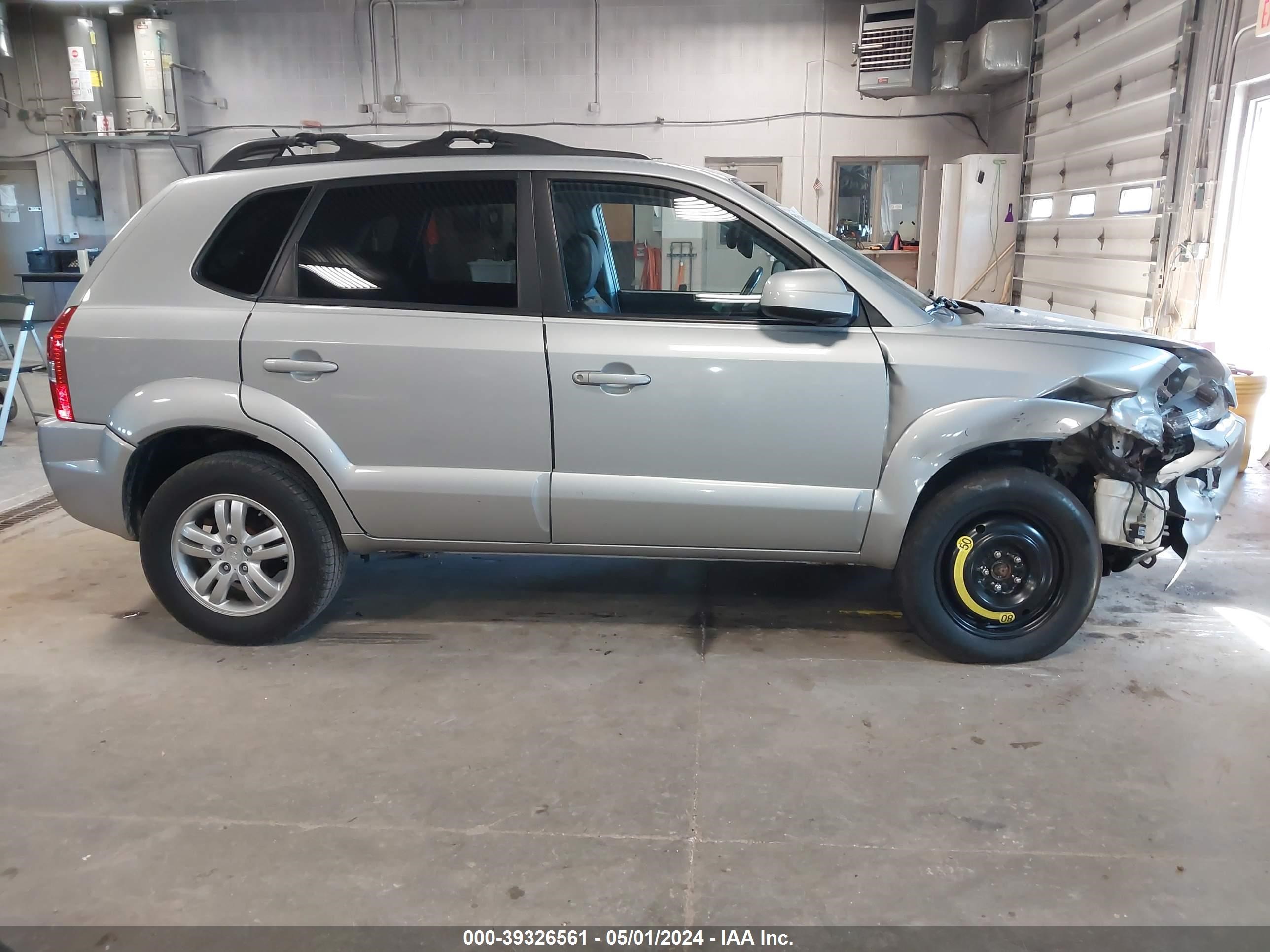 Photo 12 VIN: KM8JN12D28U834802 - HYUNDAI TUCSON 