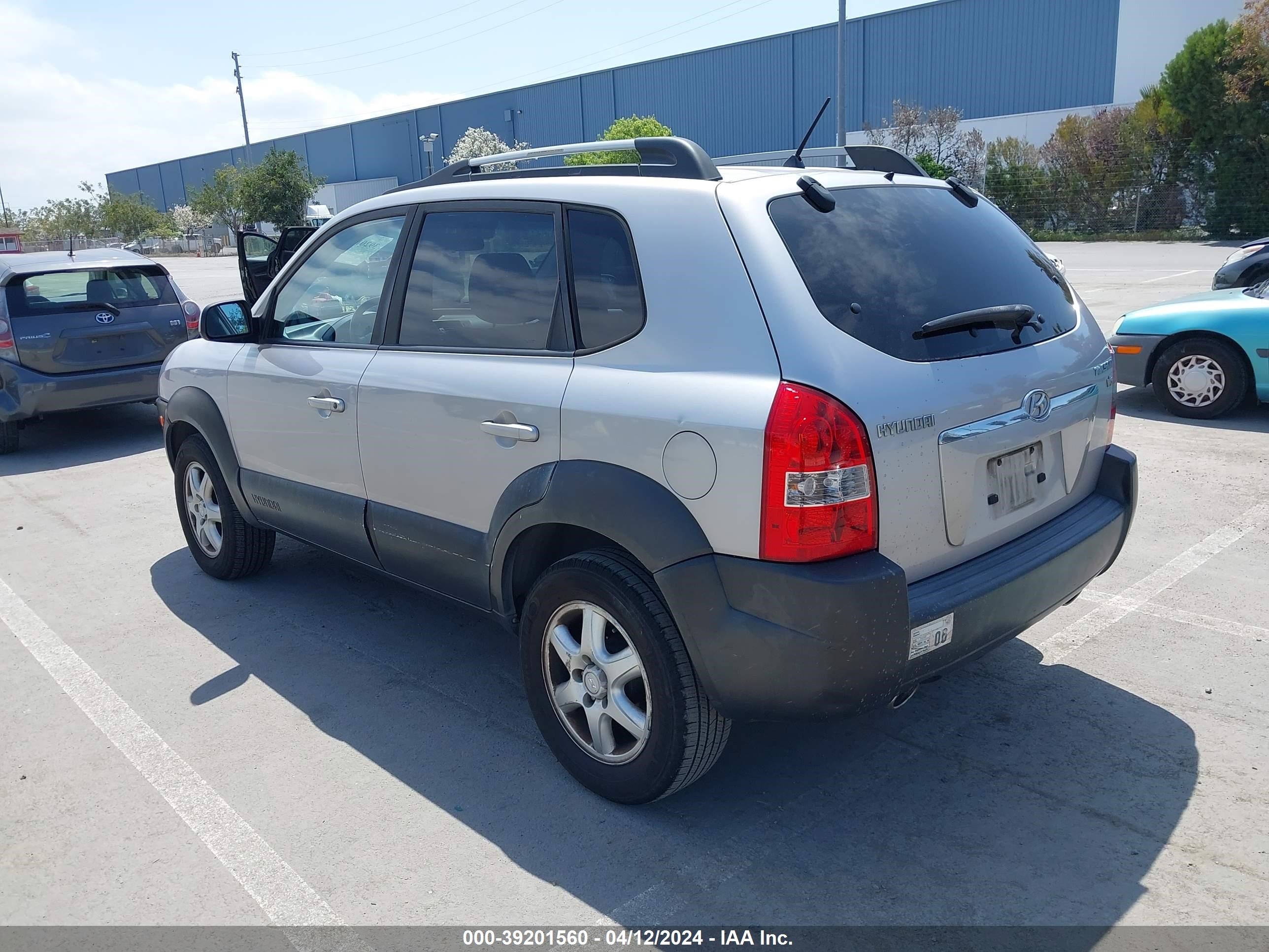 Photo 2 VIN: KM8JN12D45U128507 - HYUNDAI TUCSON 