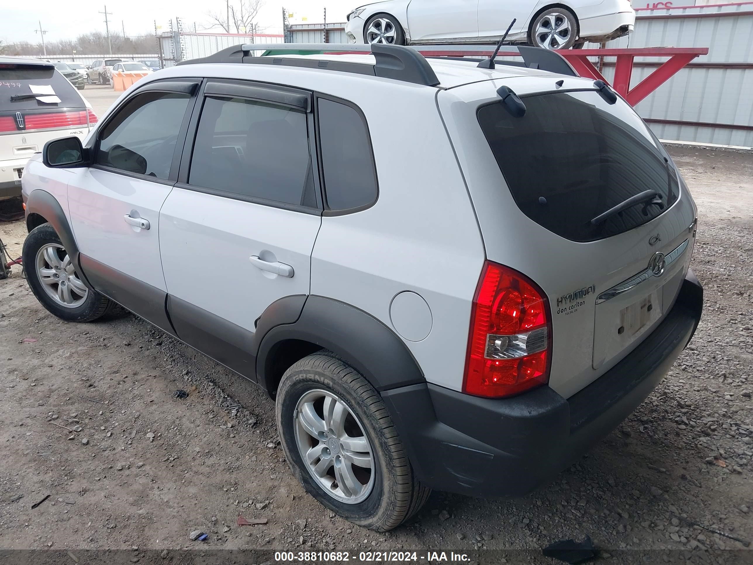 Photo 2 VIN: KM8JN12D67U494973 - HYUNDAI TUCSON 